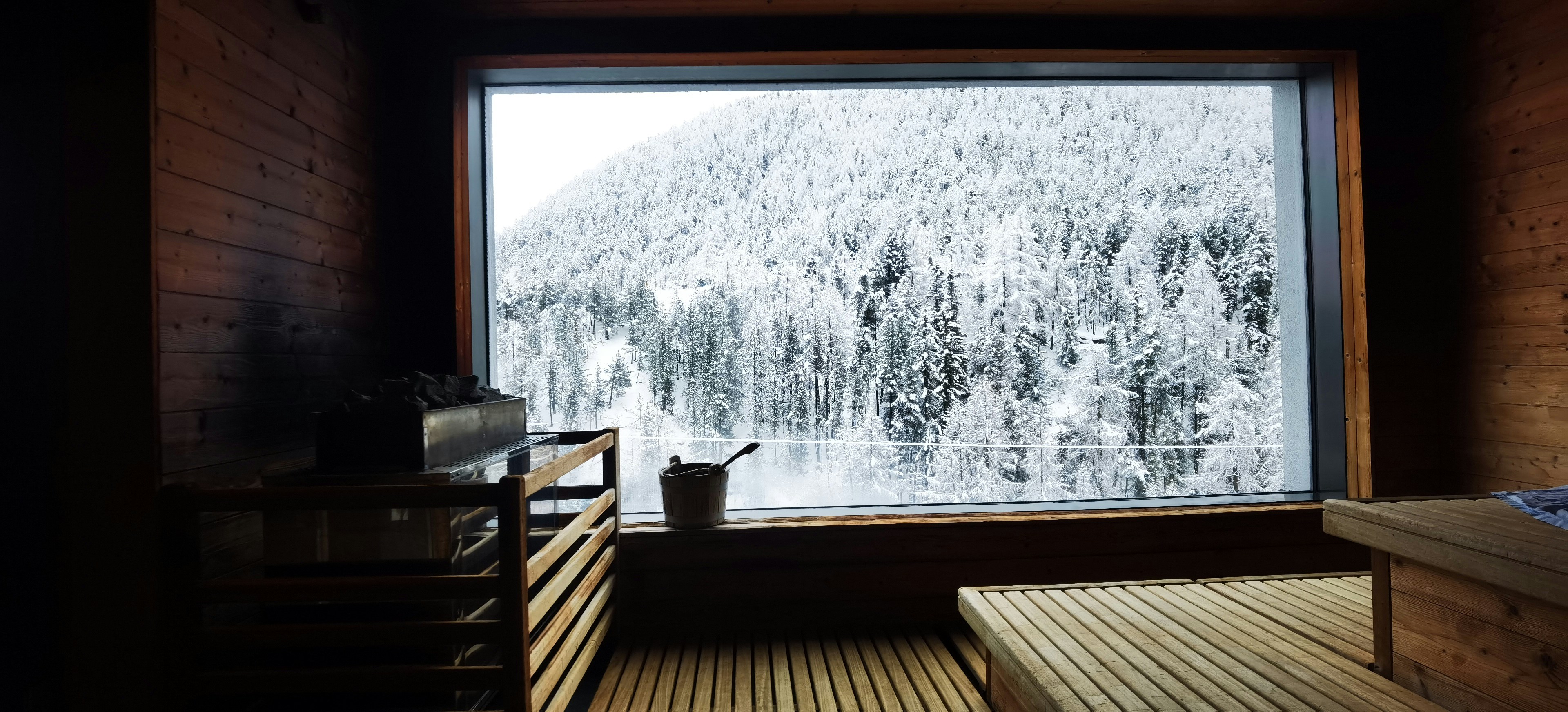 Klagomål? Glem det! Majoriteten älskar bastuns underbara värme – en sann njutning!