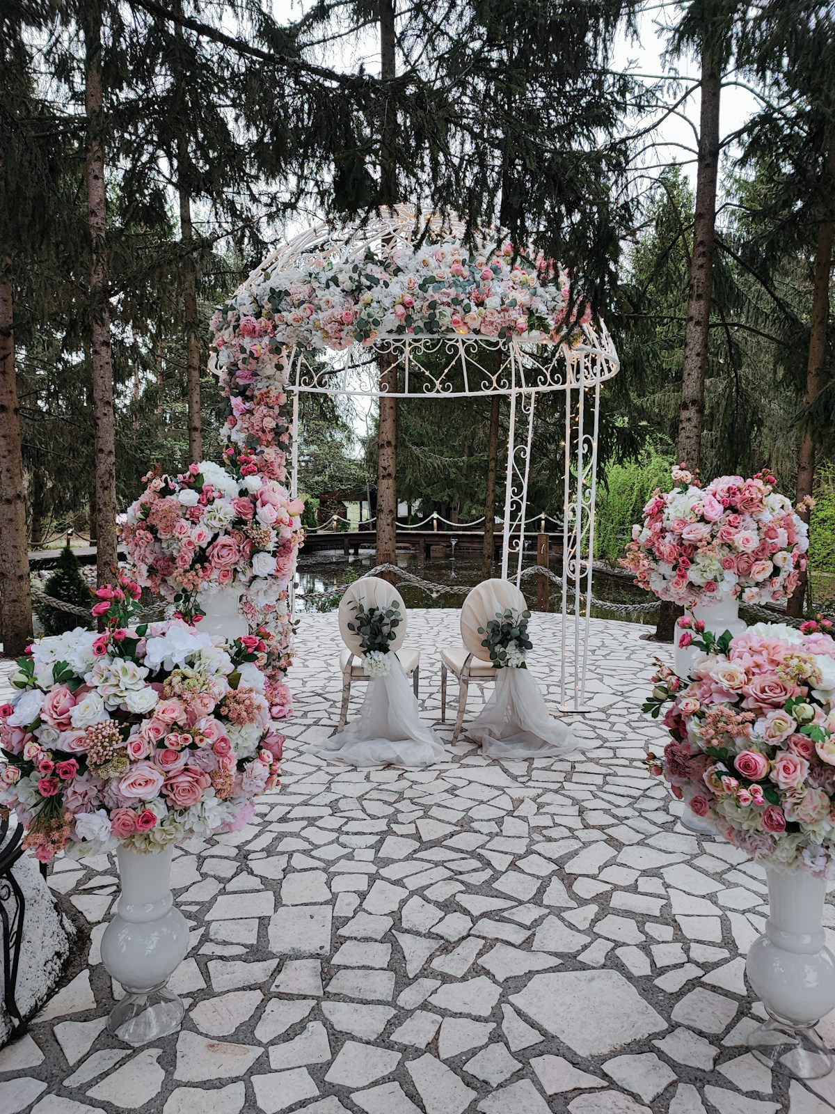 Rentals of Decor Items image