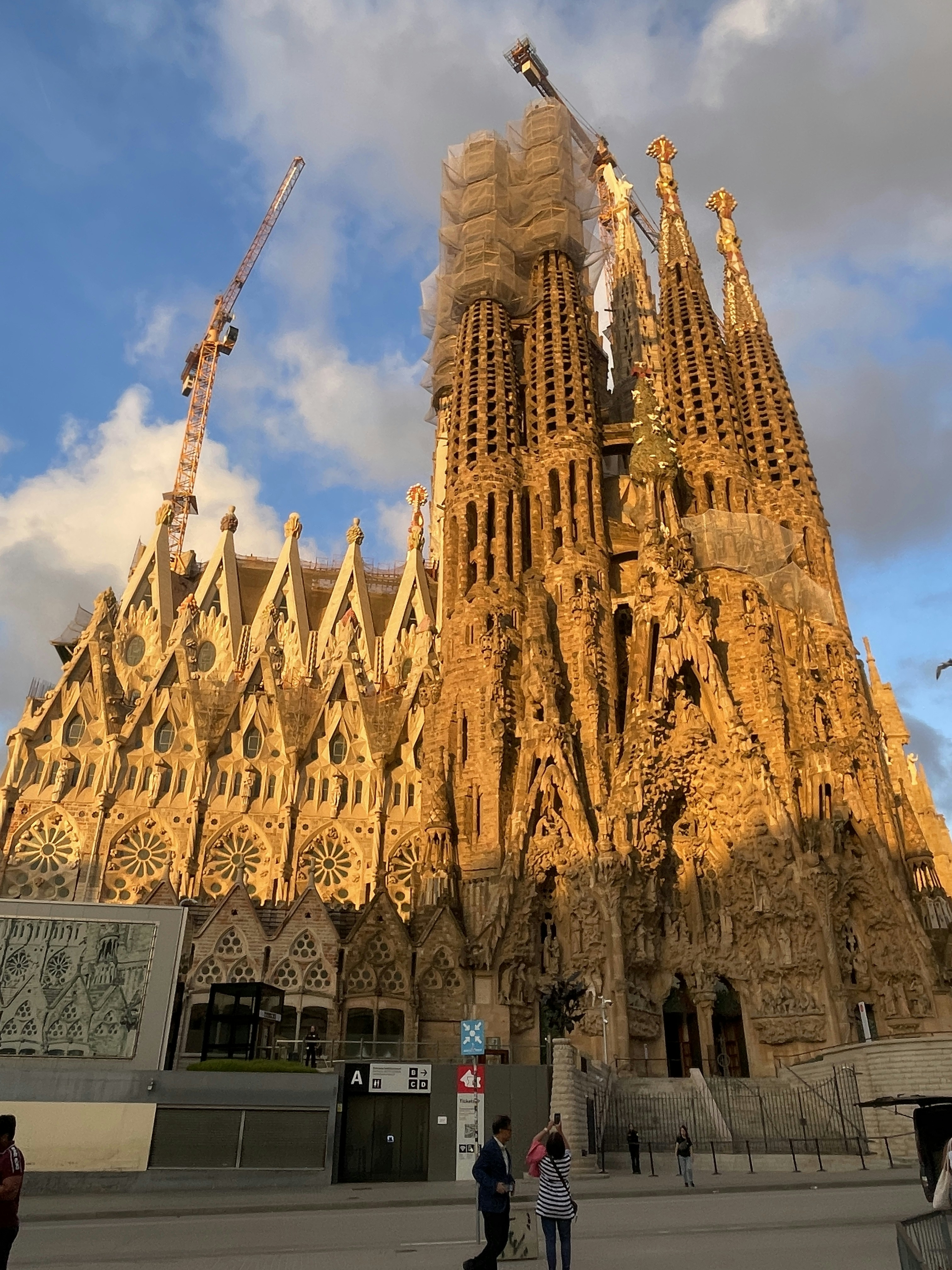 Barcelona cityscape at golden hour with Sagrada Familia and terracotta rooftops. Spain, Build-to-Visa startup visa pathway.