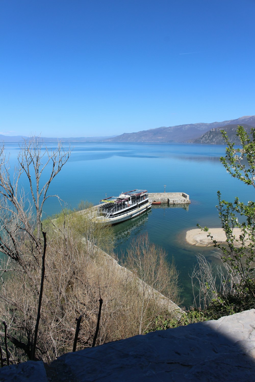 a boat that is sitting in the water