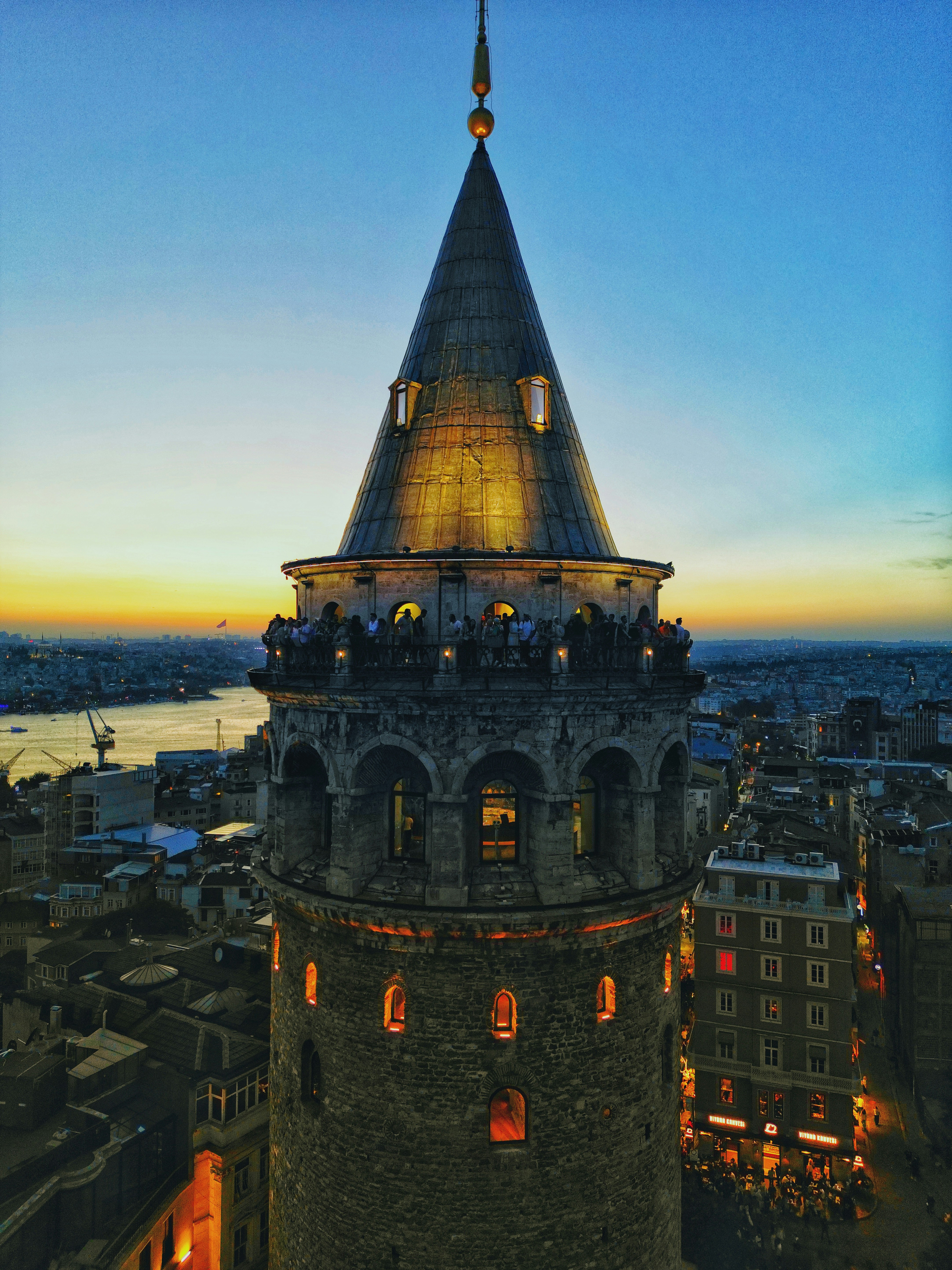 📸instagram.com/thedronallize