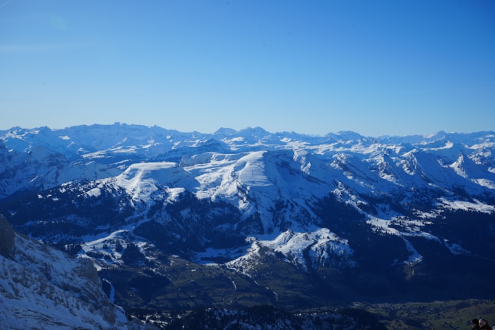 10 Magical Winter Destinations to Visit with Family in 2025