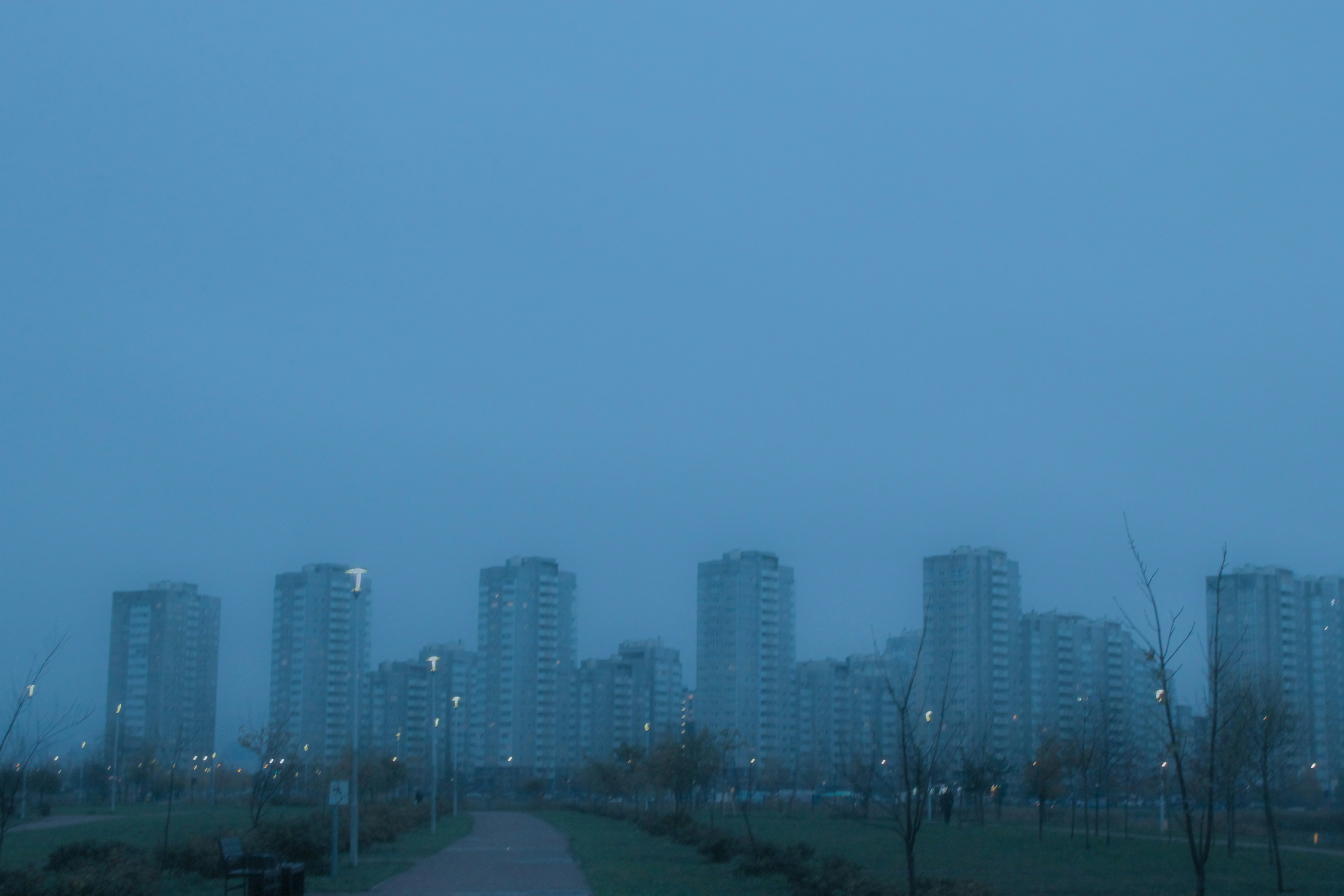 Blue R34 city, Silver R34 sunset, White R34 track, Black R34 rain, ilustrasi artikel Unleash the Beast: Discover the Best Nissan Skyline GT-R R34 Wallpapers 8