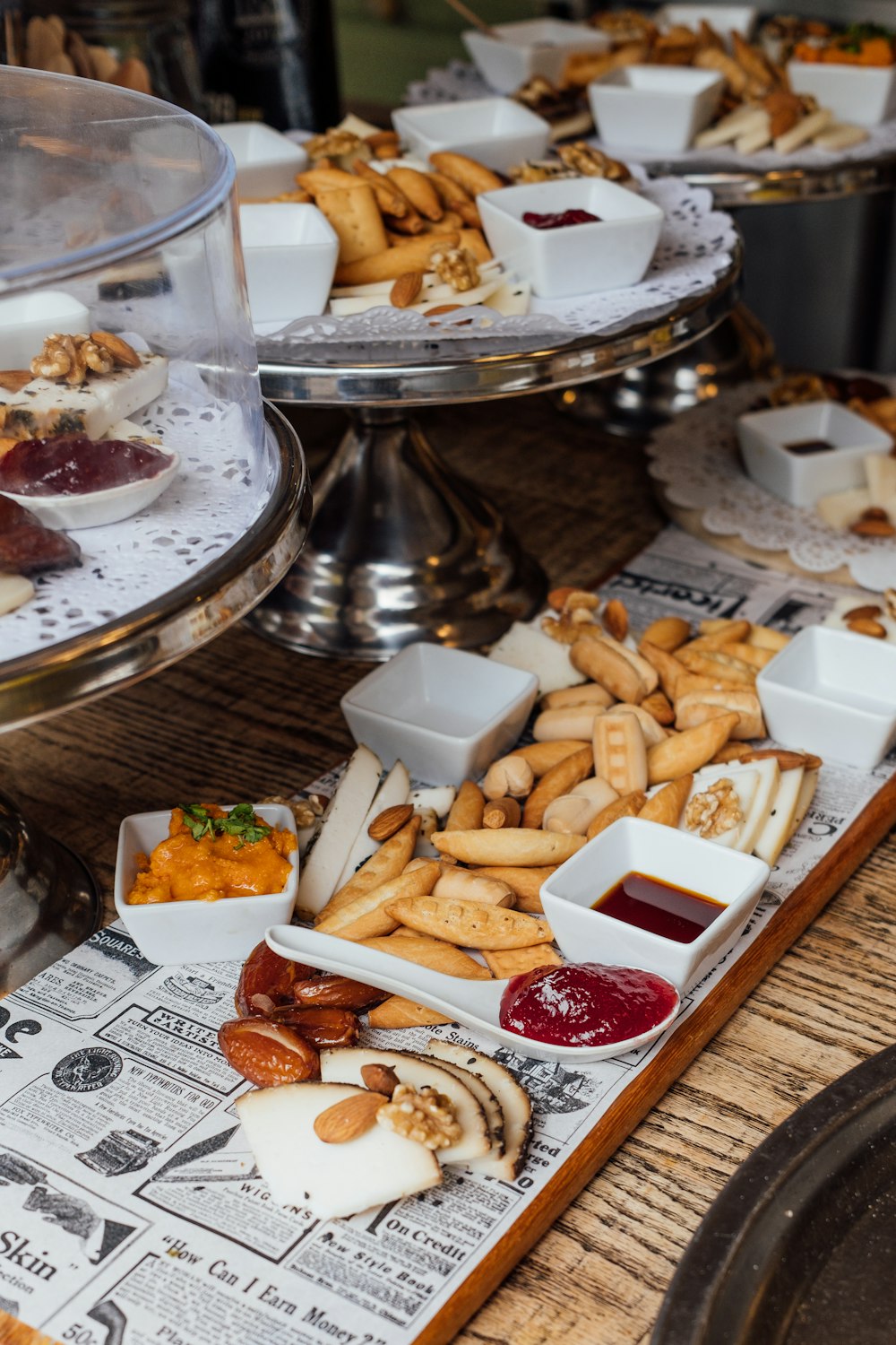 a tray of food sitting on top of a wooden table