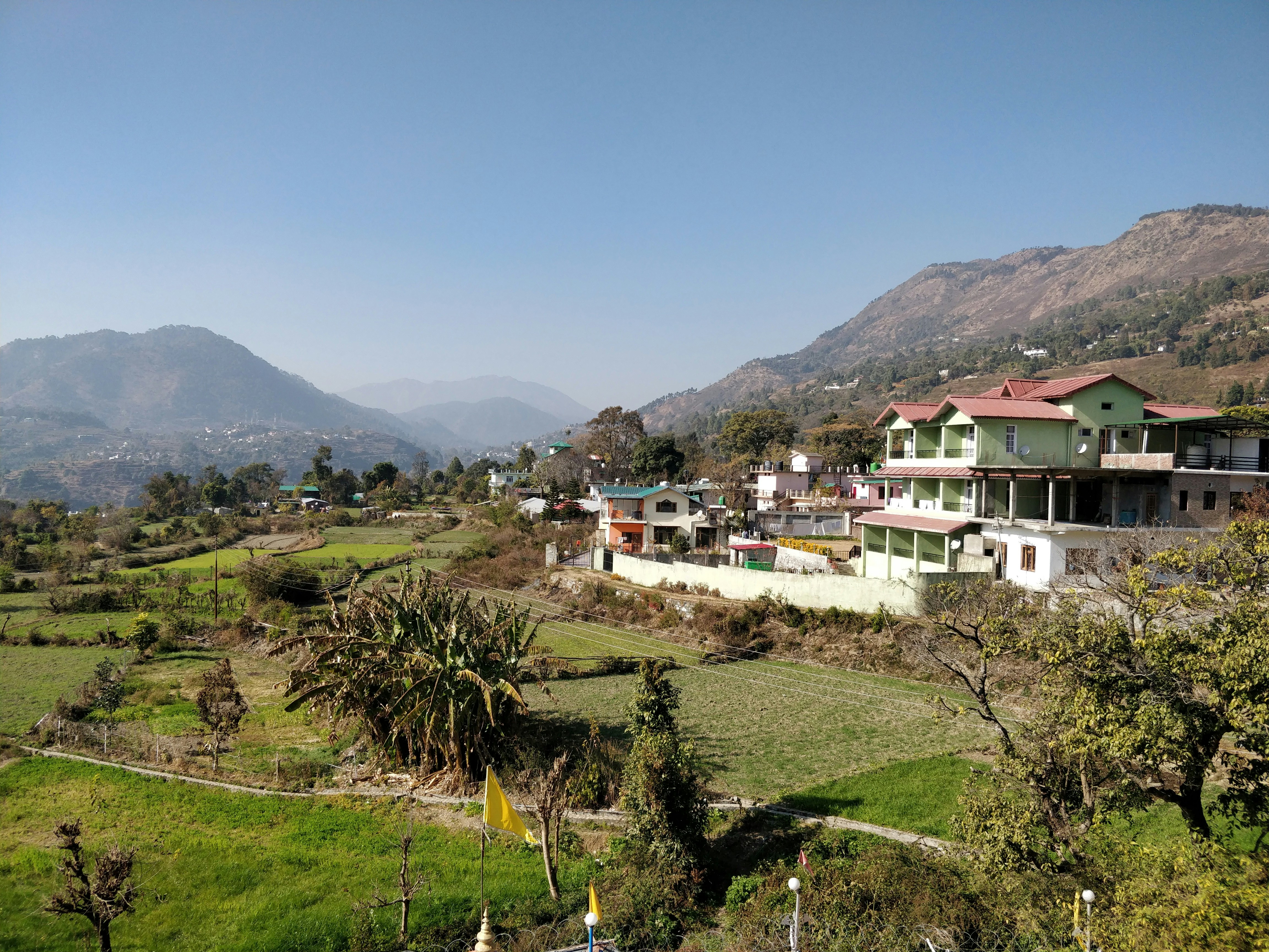 Photo by freebiesmockup