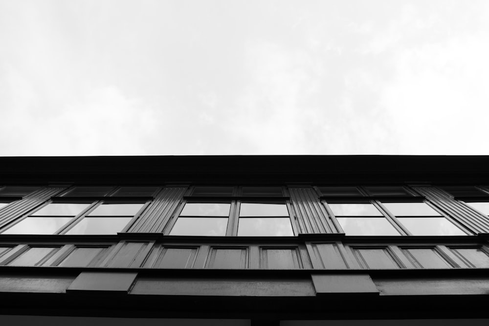 a black and white photo of a tall building