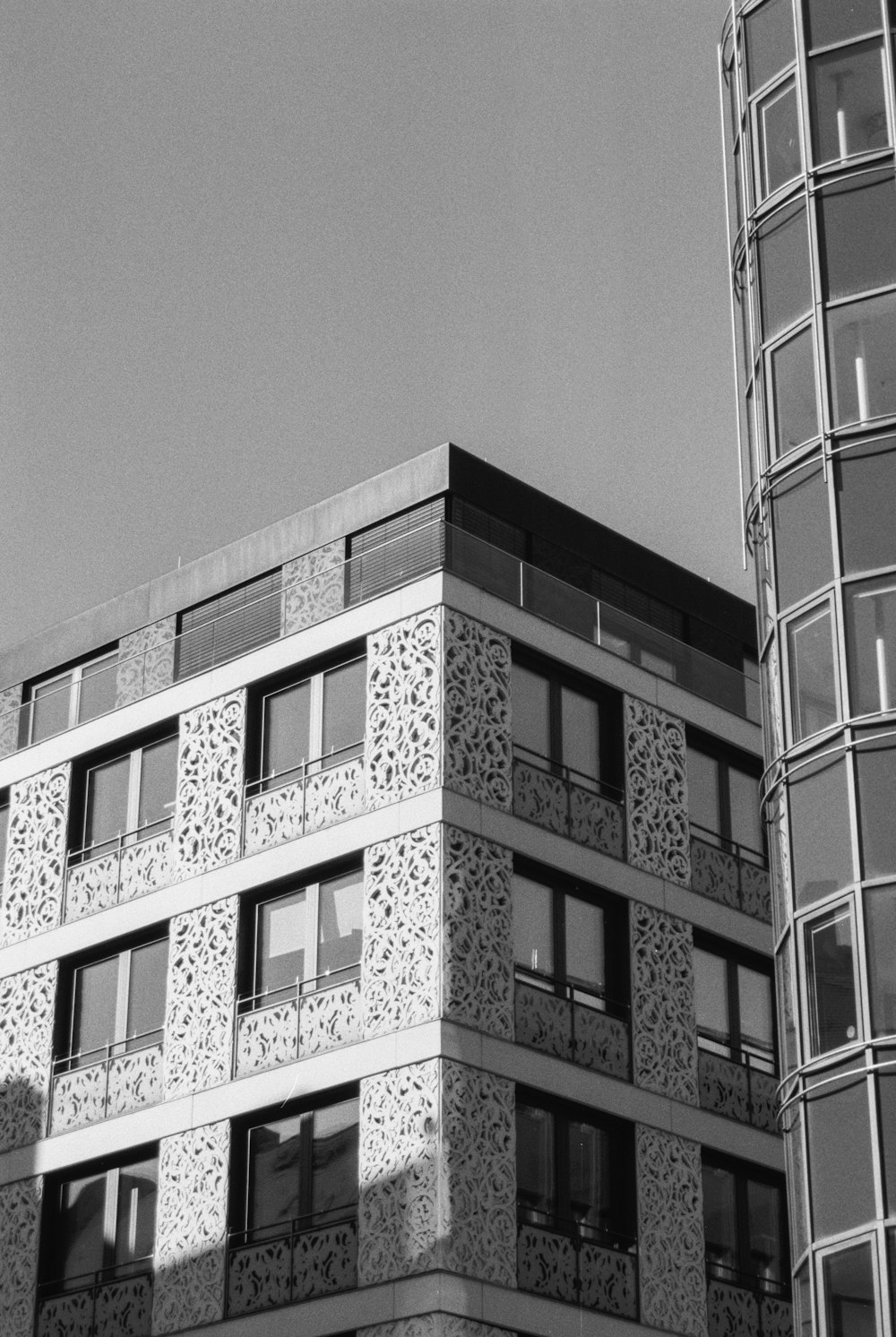 a black and white photo of a tall building