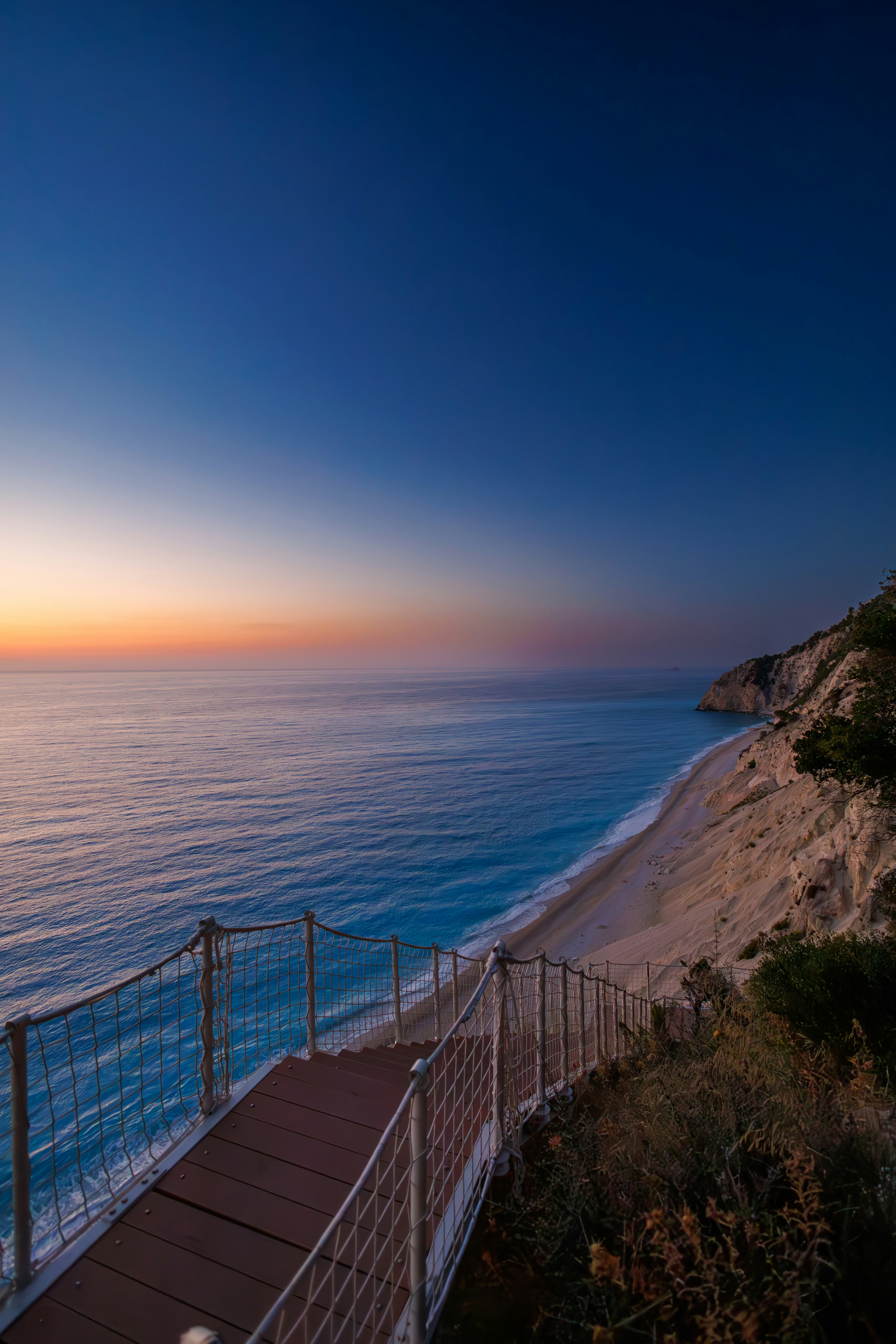 Photo by stockbirken