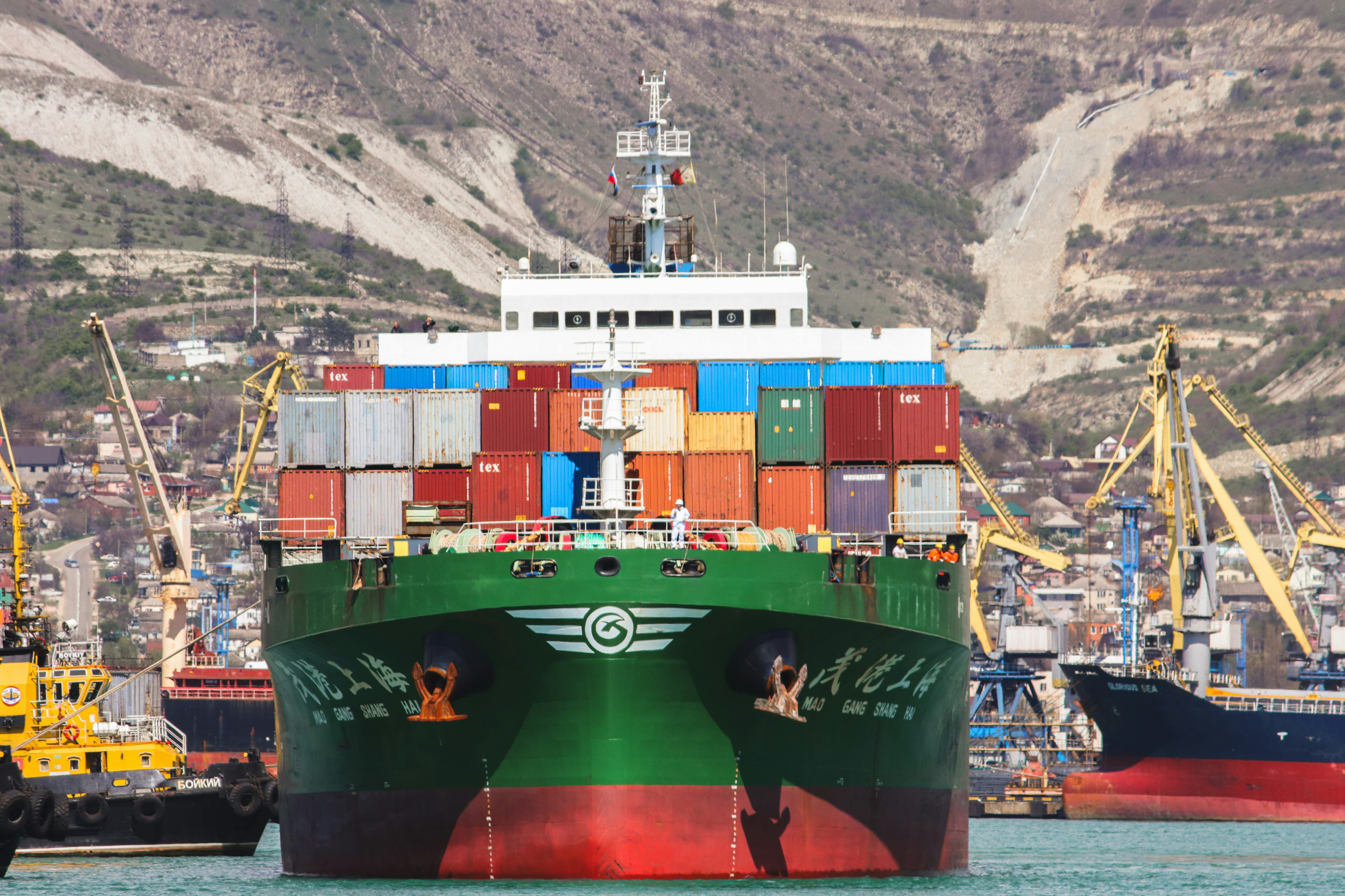 Trump Administration Navigates Tariff Refunds and China Diplomacy