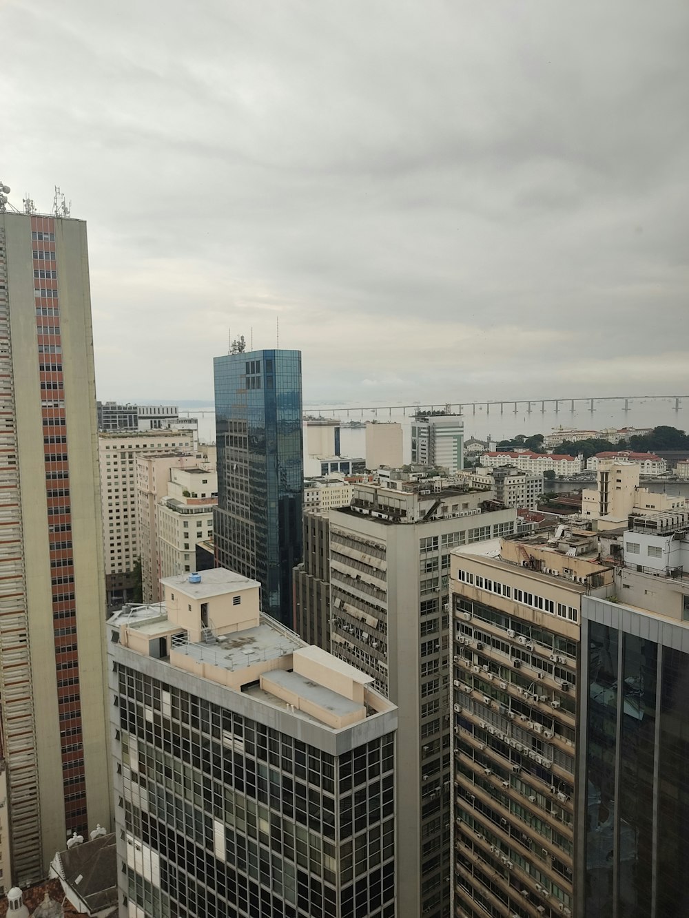 a view of some very tall buildings in a city