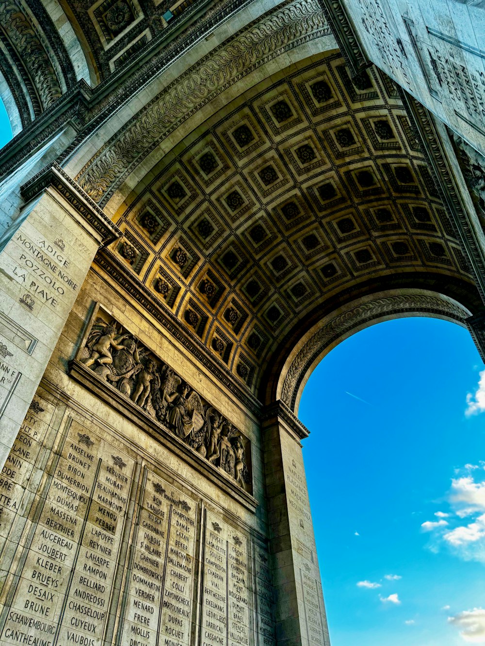 the arch of triumph in paris, france