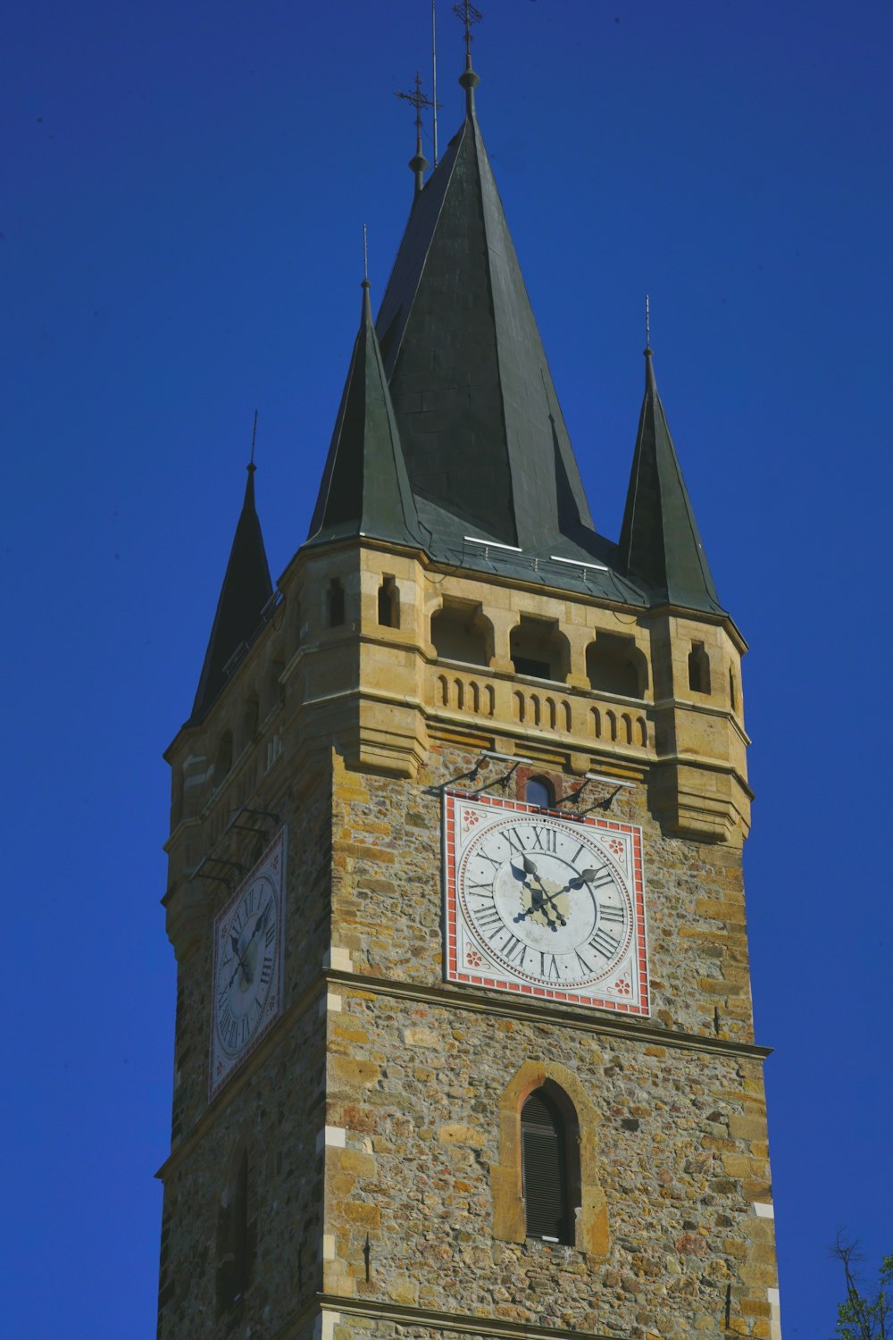 a clock tower with a sky background