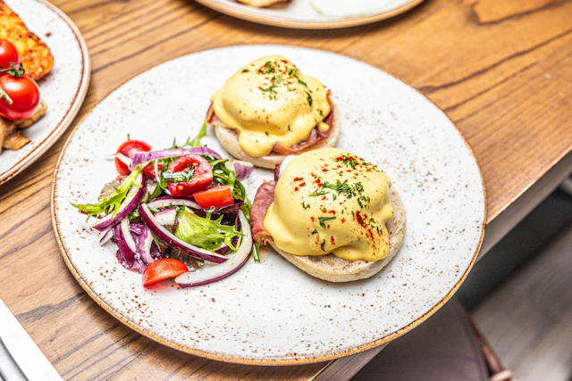 Typical eggs Benedict