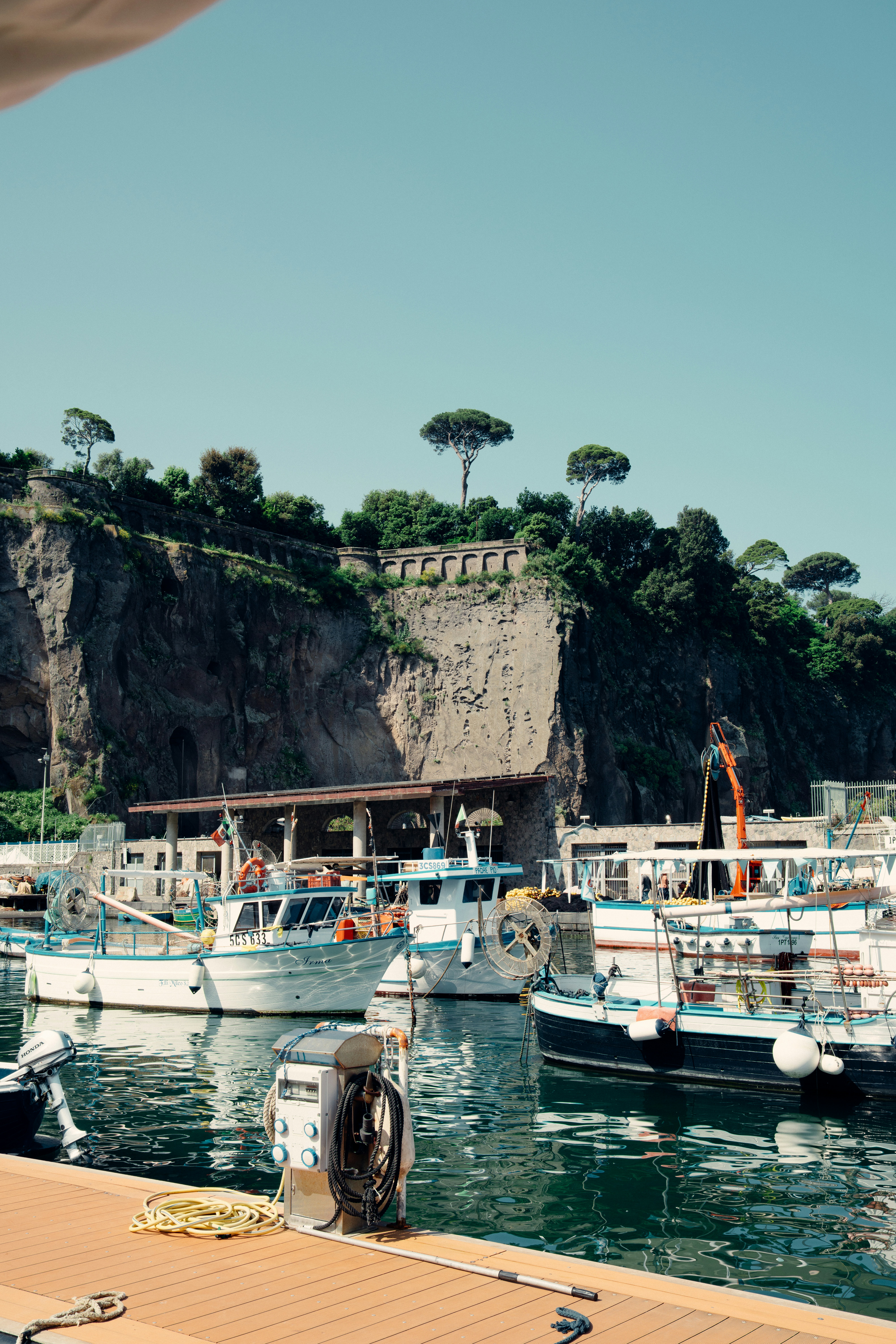 What to Pack and Wear for Bus Travel on the Amalfi Coast