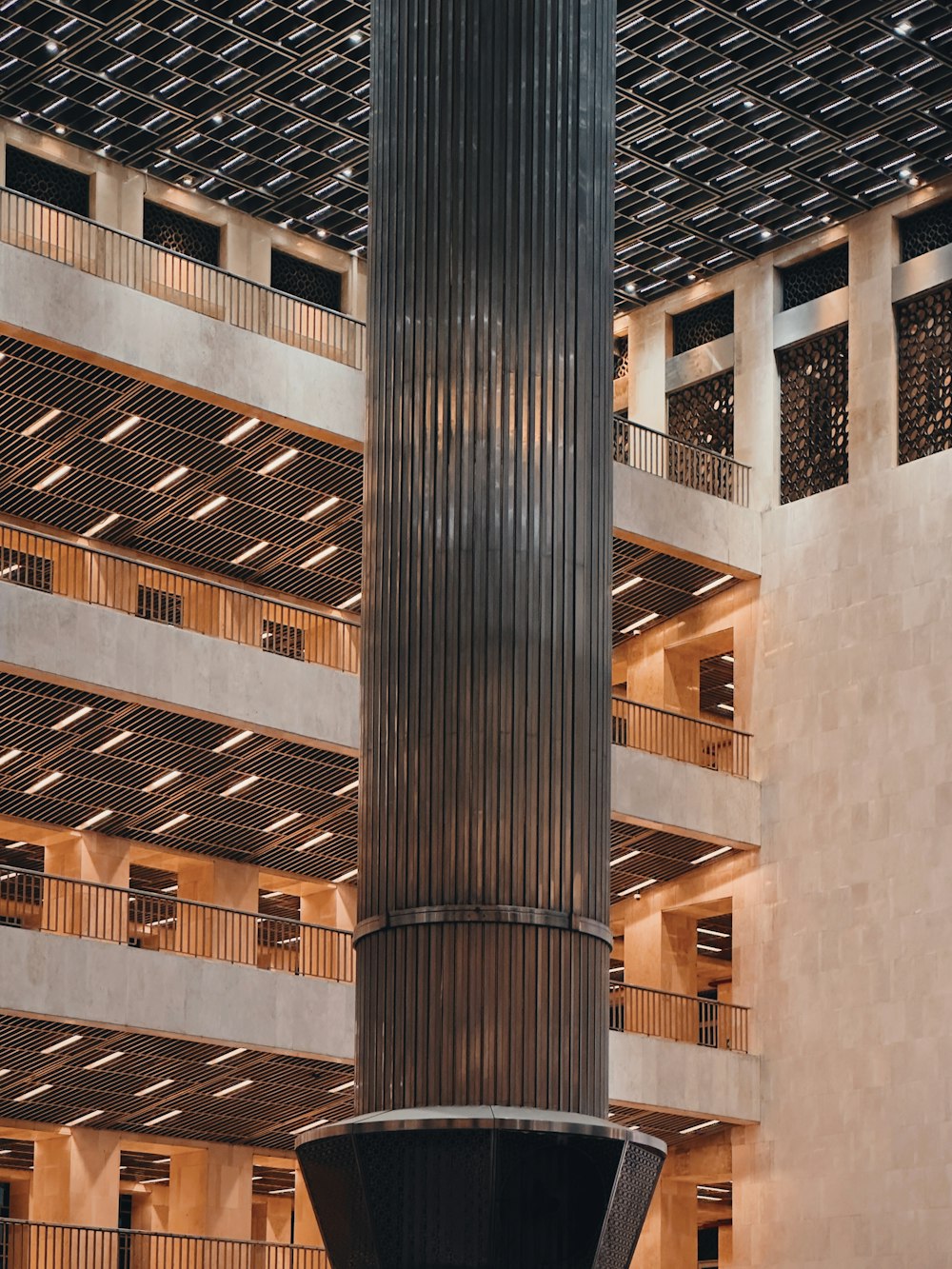 a large pillar in the middle of a building