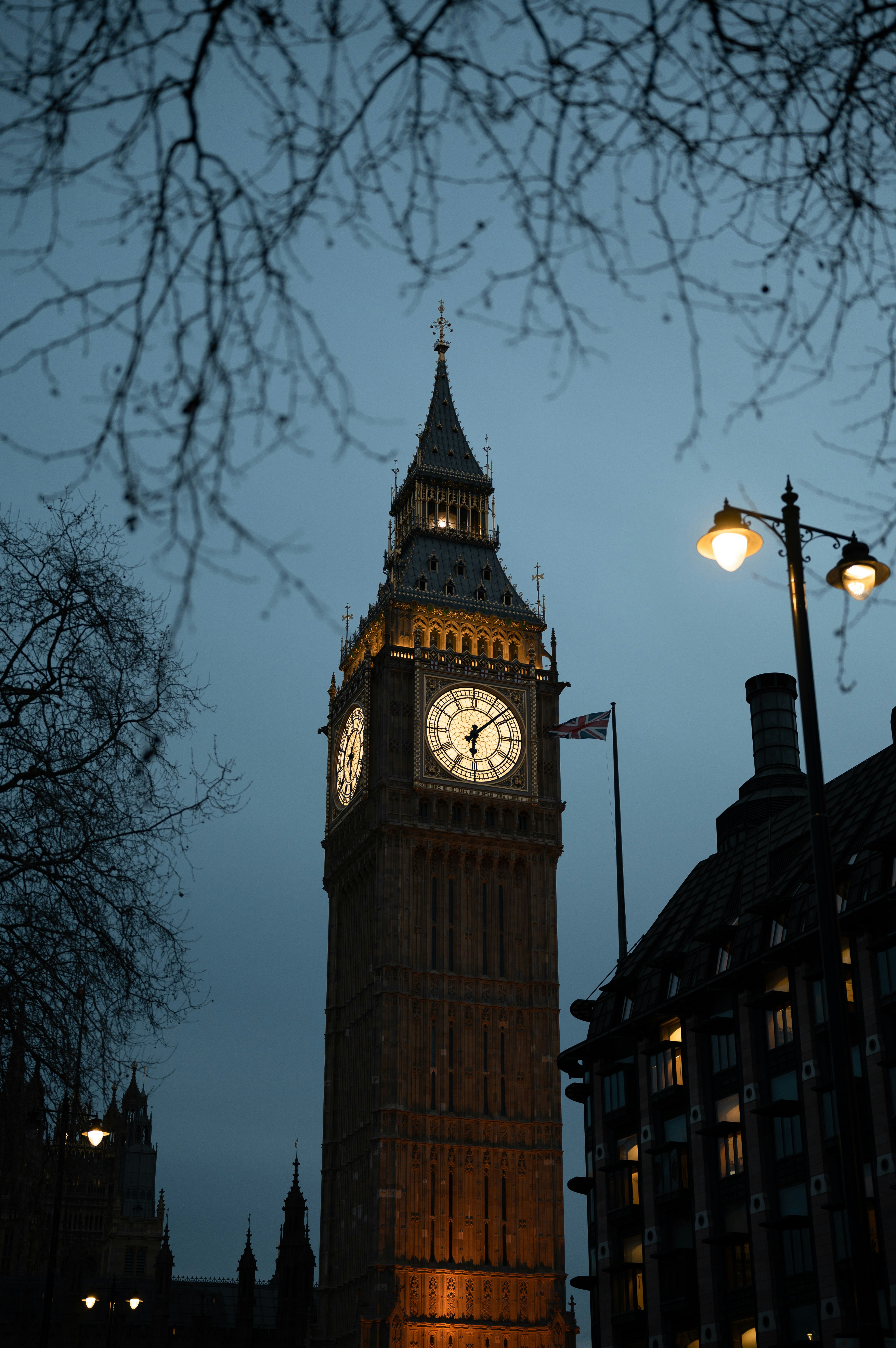 Der Big Ben Clock Tower, der über der City of London thront