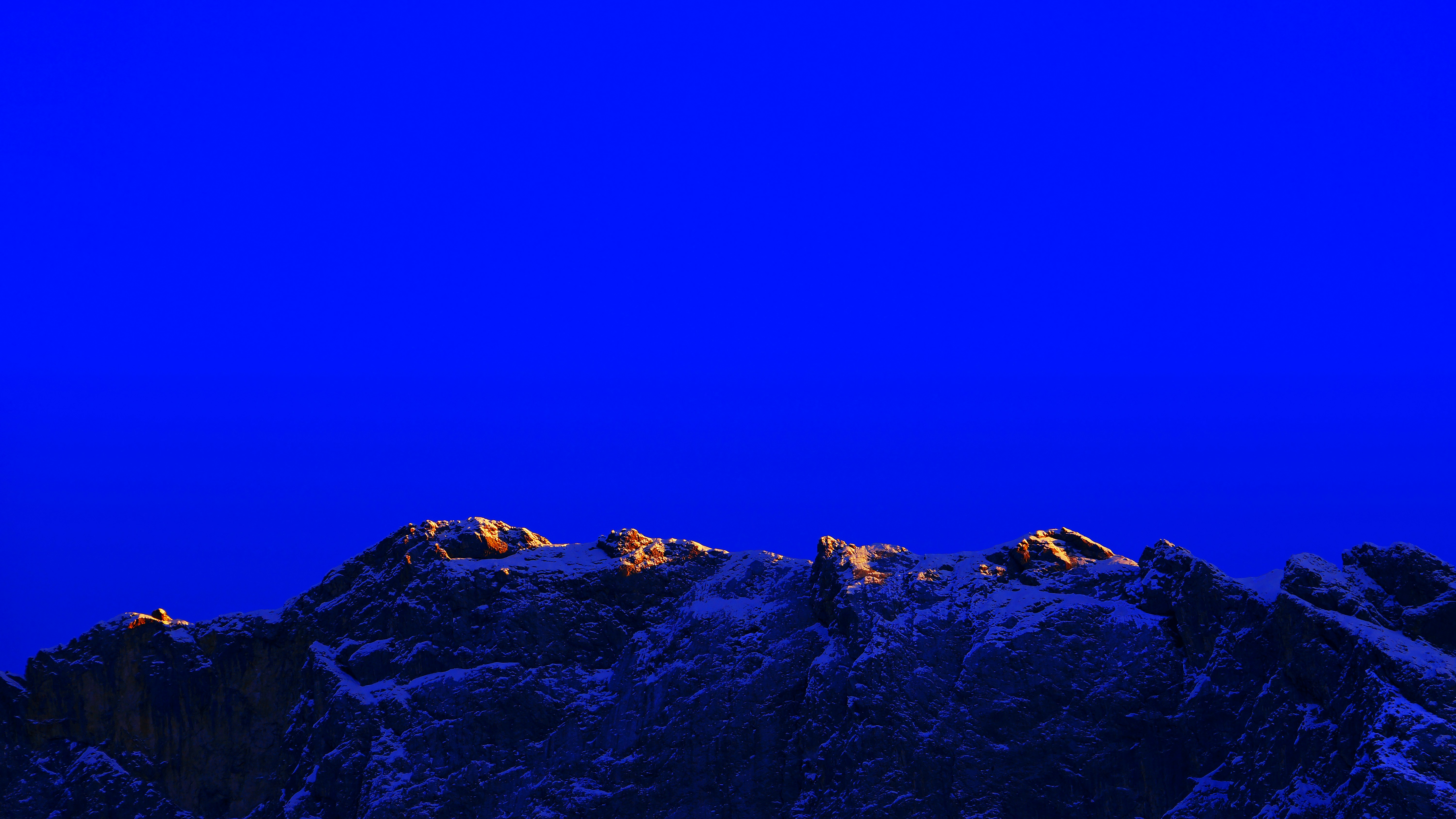 Photo by borisview