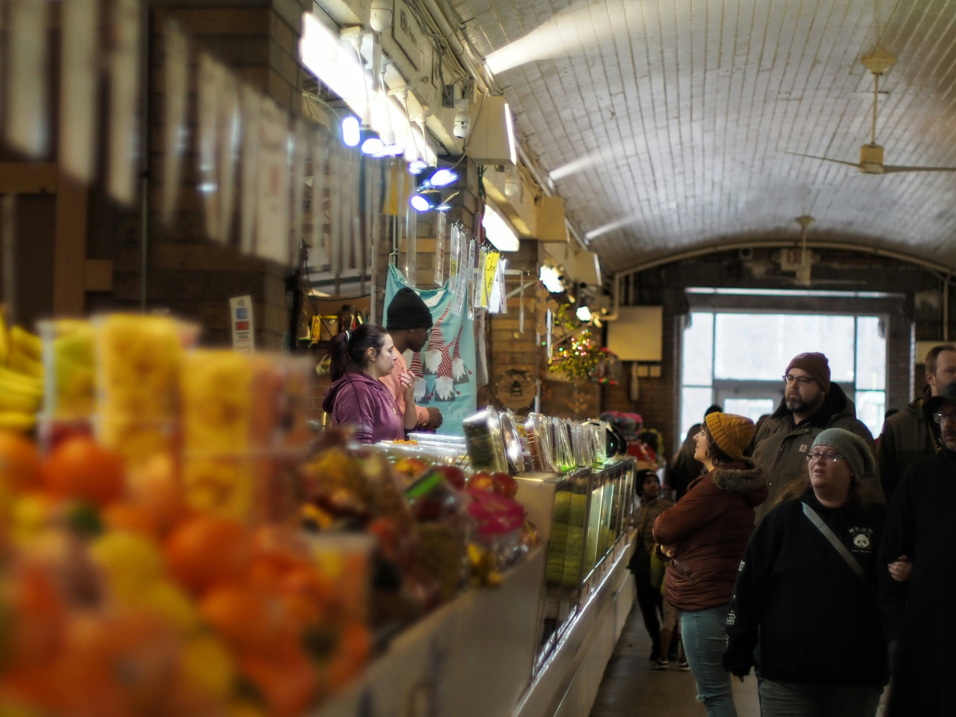 Weekend Hustle: Turning Local Tech Finds into Income — A Gamer’s Guide (2026)