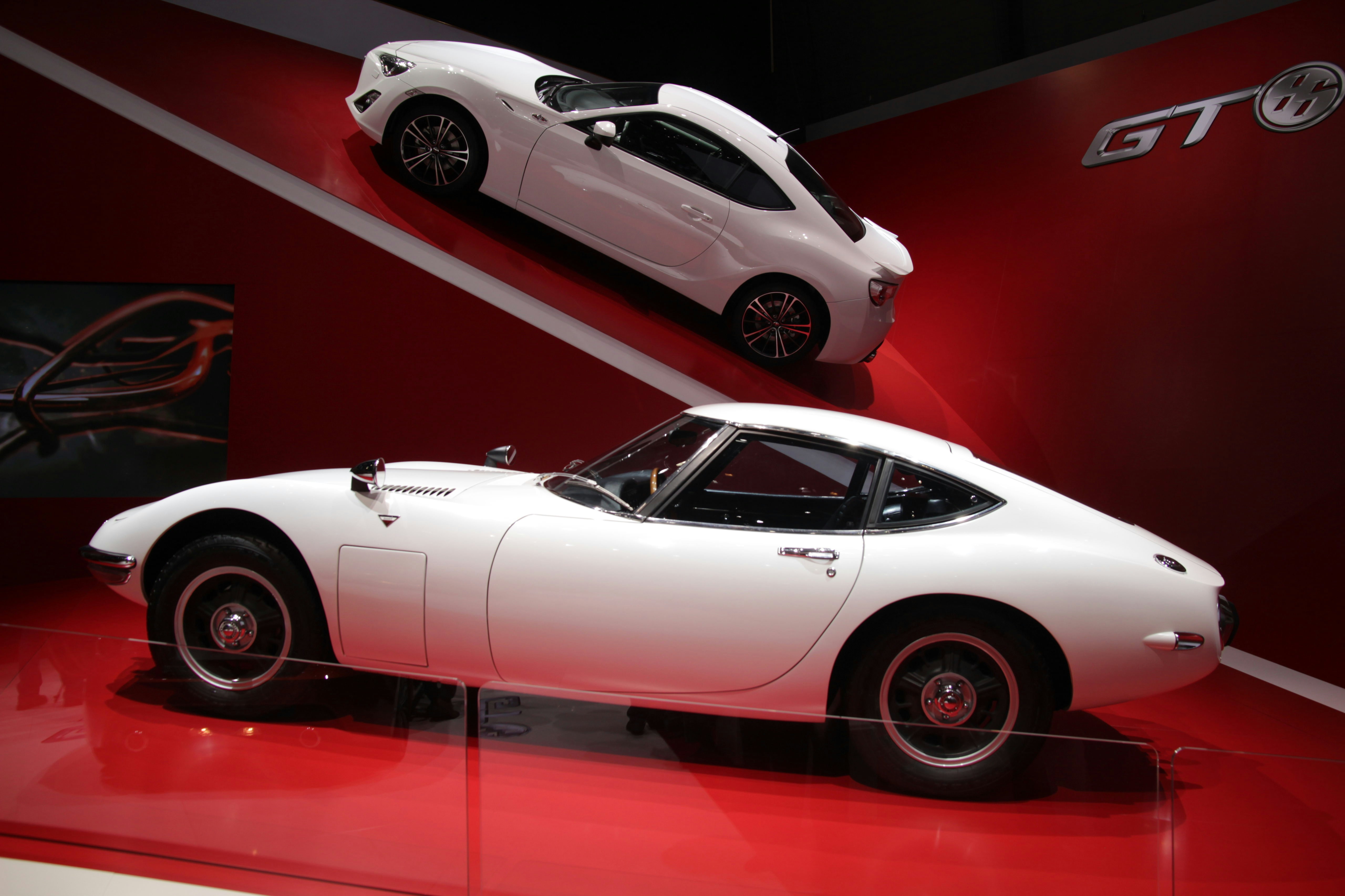 Toyota 2000GT