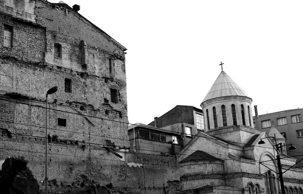 a black and white photo of an old building