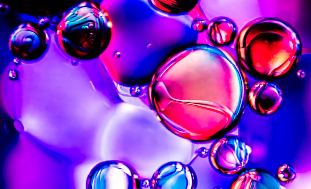 a close up of a bunch of bubbles