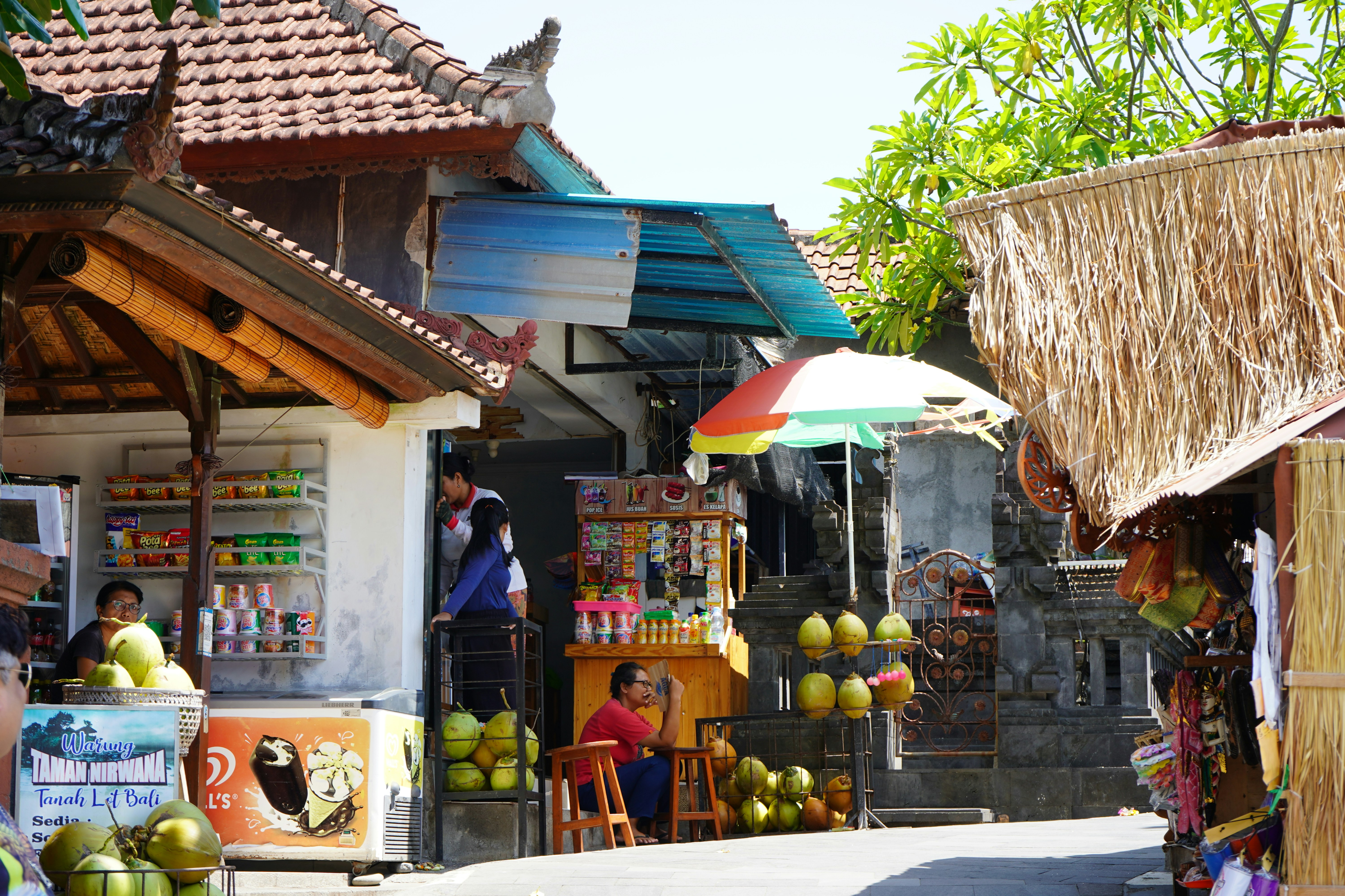 Comida callejera en Bogotá: un viaje por los sabores auténticos de la capital