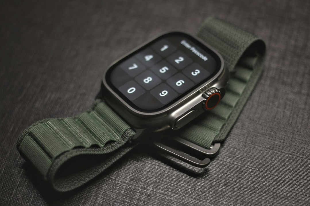 Apple Watch Series 12、Apple Watch Ultra 4を含むApple Watch 5機種がau Starlink Directの海外ローミングに対応