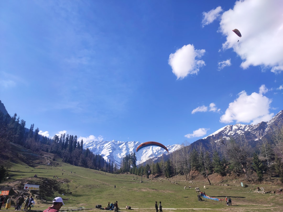 Top 7 Paragliding Destinations in Himachal