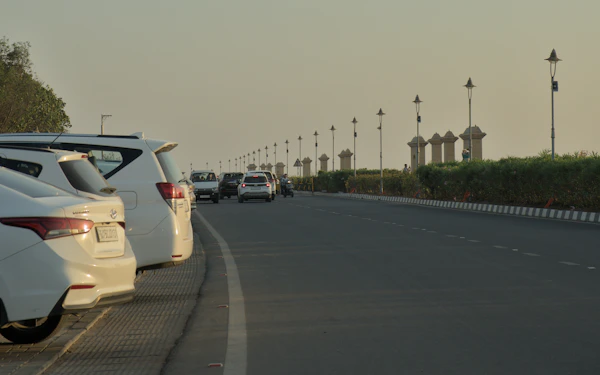 Indian parked cars fleet support