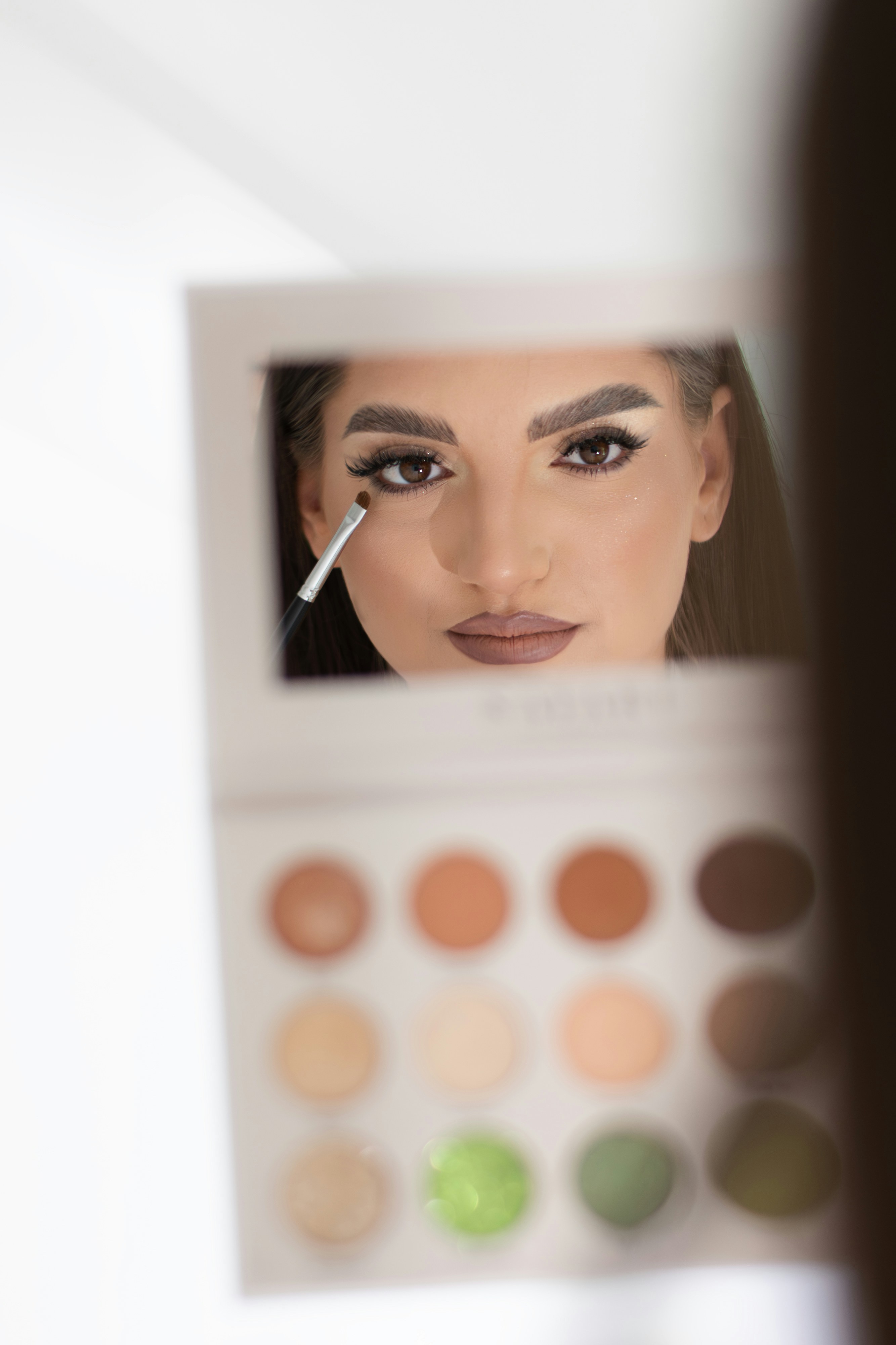skincare makeup aesthetic wallpaper, wallpaper, Covering Active Pimples With Concealer: Best Pro Techniques 3