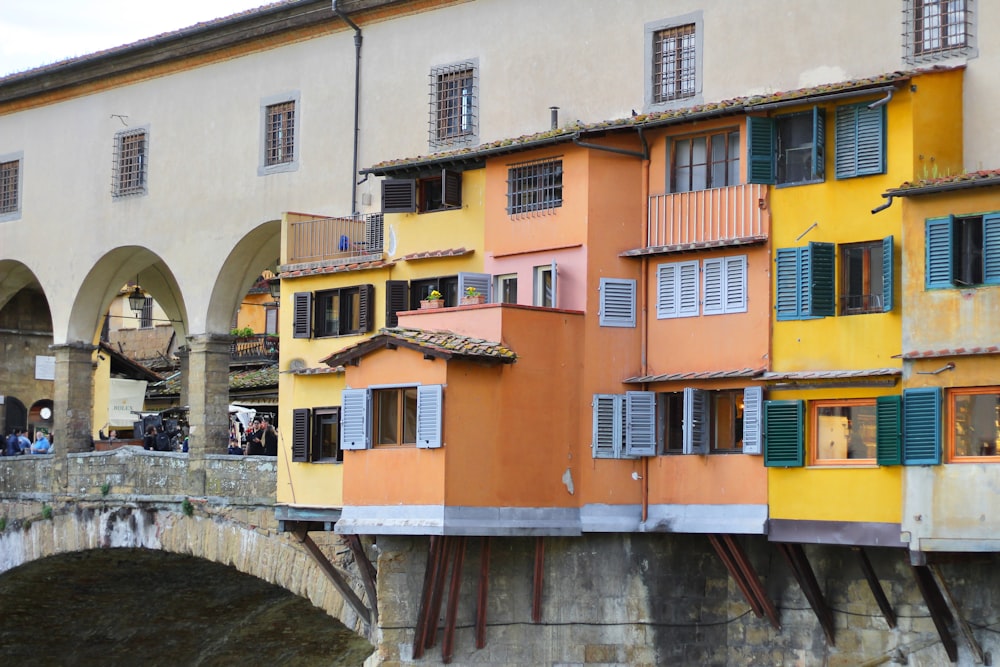 a bridge that has a bunch of windows on it