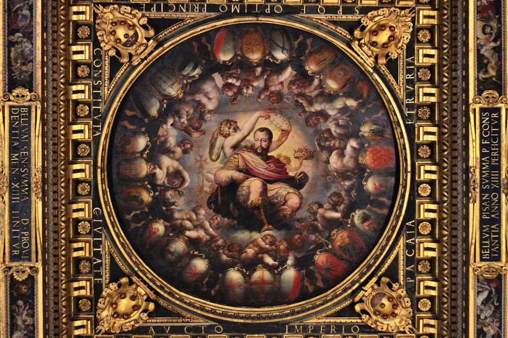 Una pintura de un hombre rodeado de ángeles