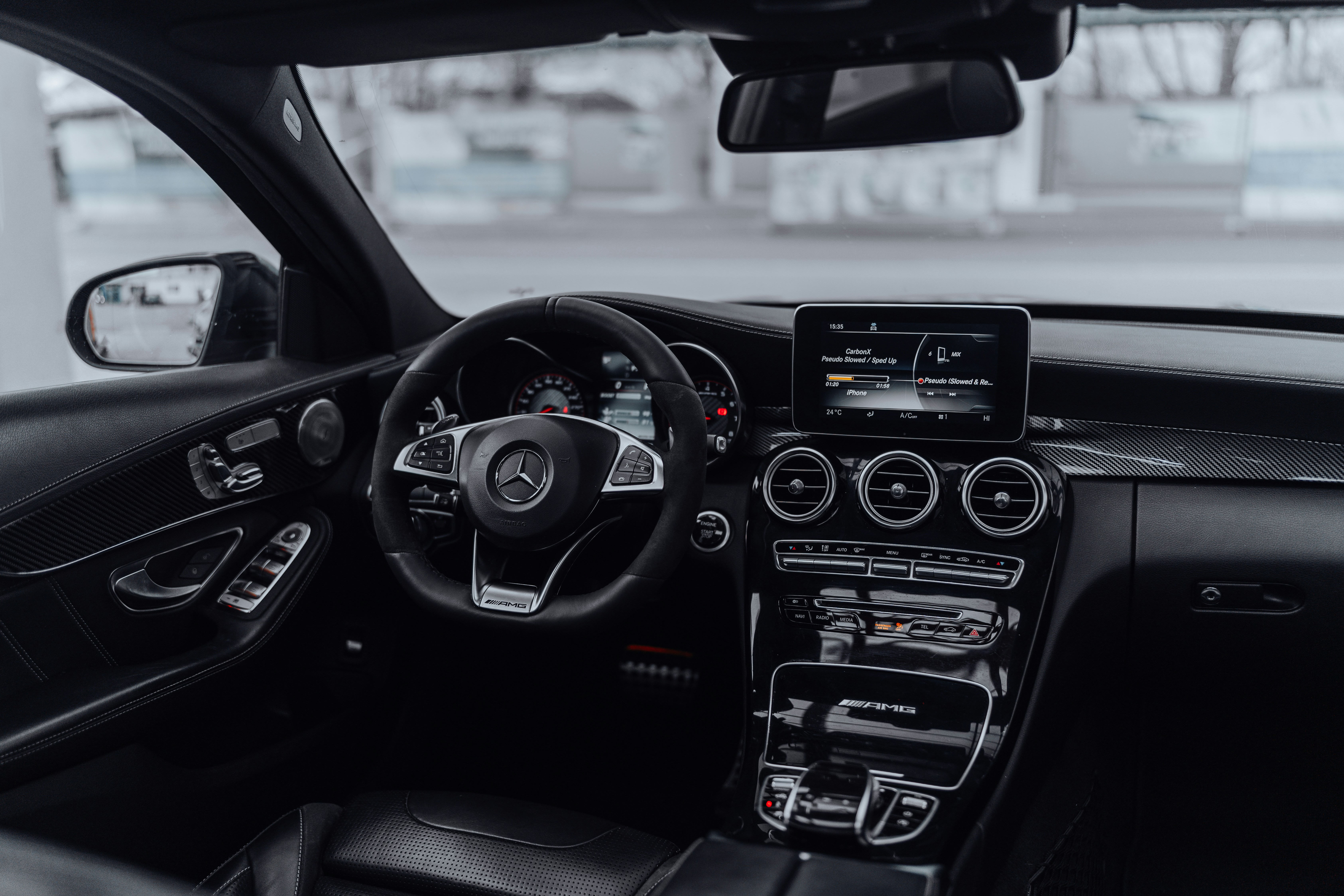 the interior of a mercedes benz benz benz benz benz benz benz benz benz benz benz