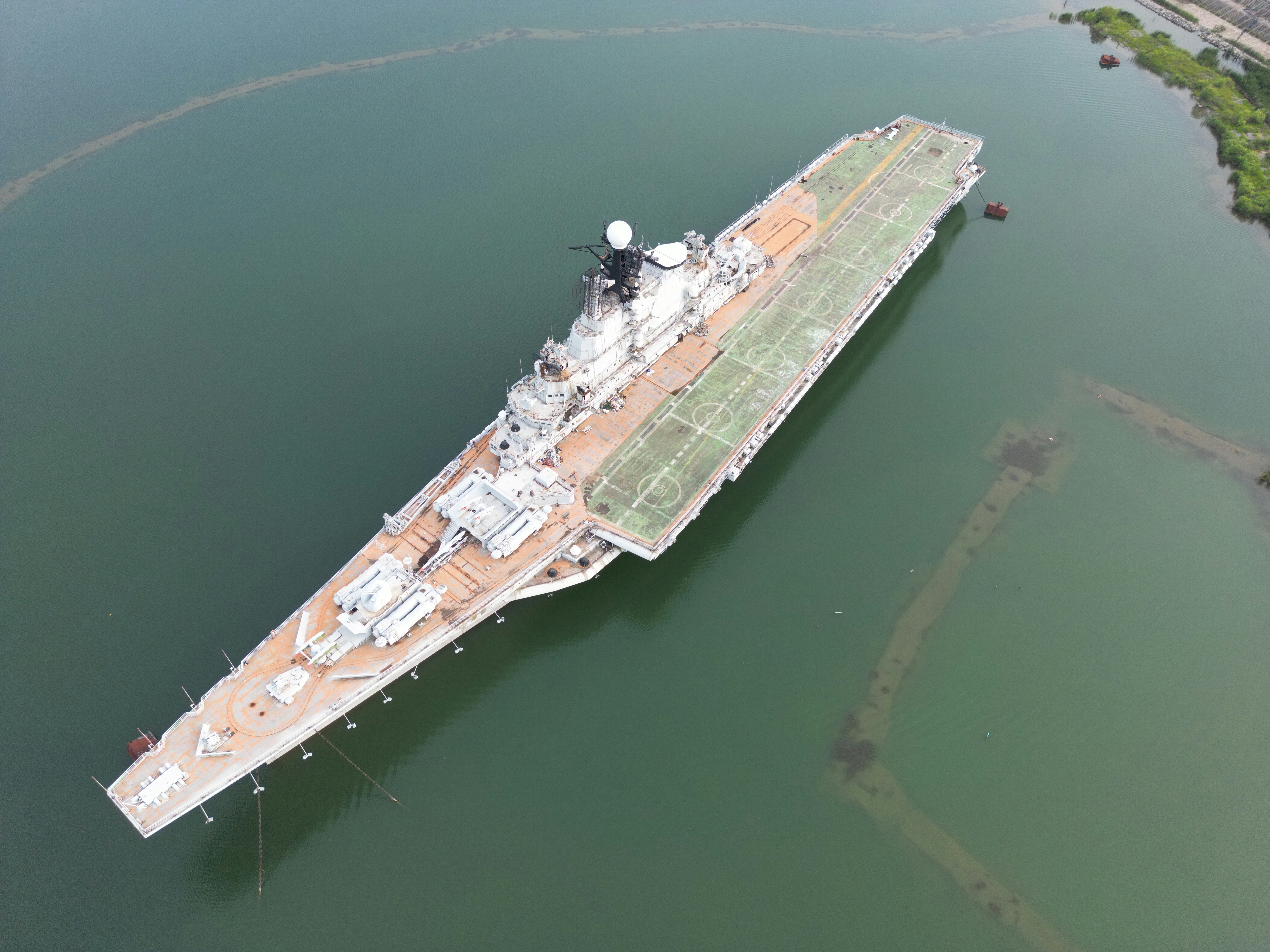 chinese military aircraft carrier, wallpaper, Taktik Perang China: Strategi Geopolitik dan Militer Modern 6