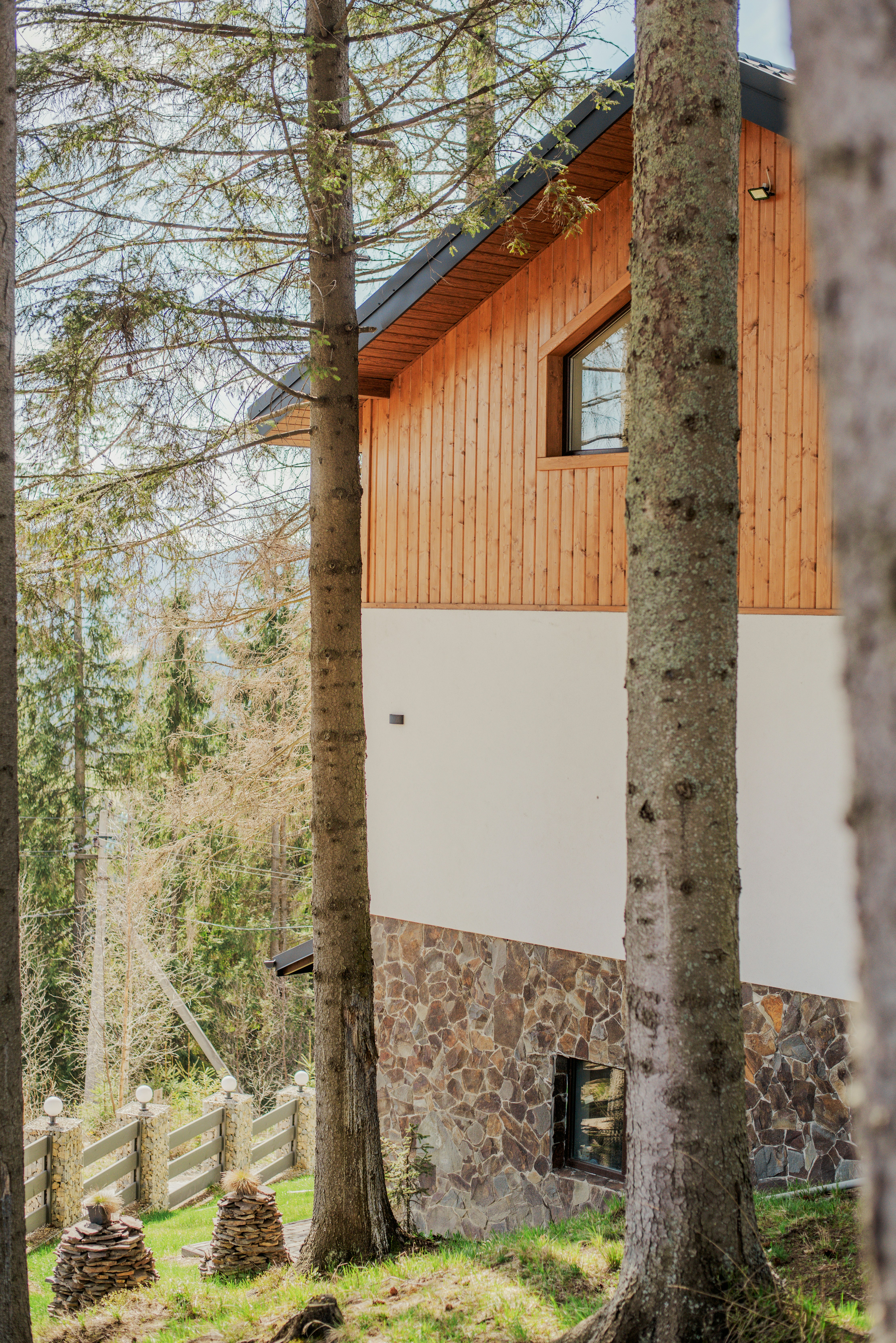 Photo by eugenivy_now