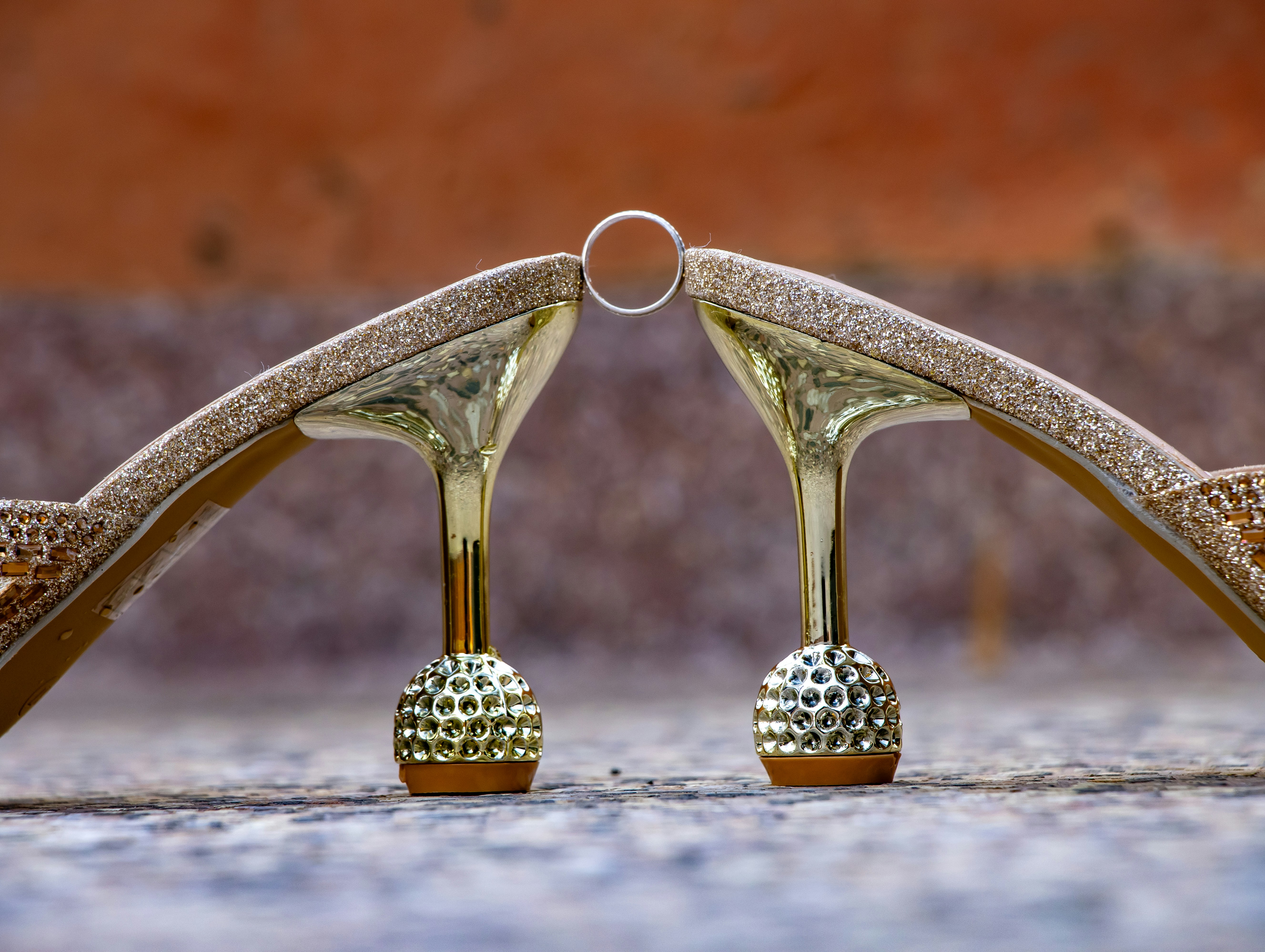 A ring in the middle of heels