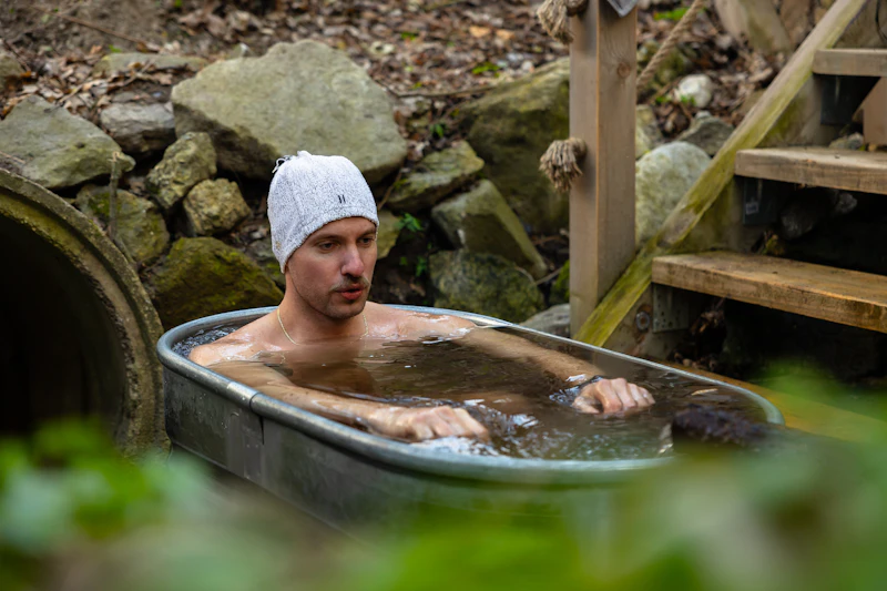 Cold plunge tub