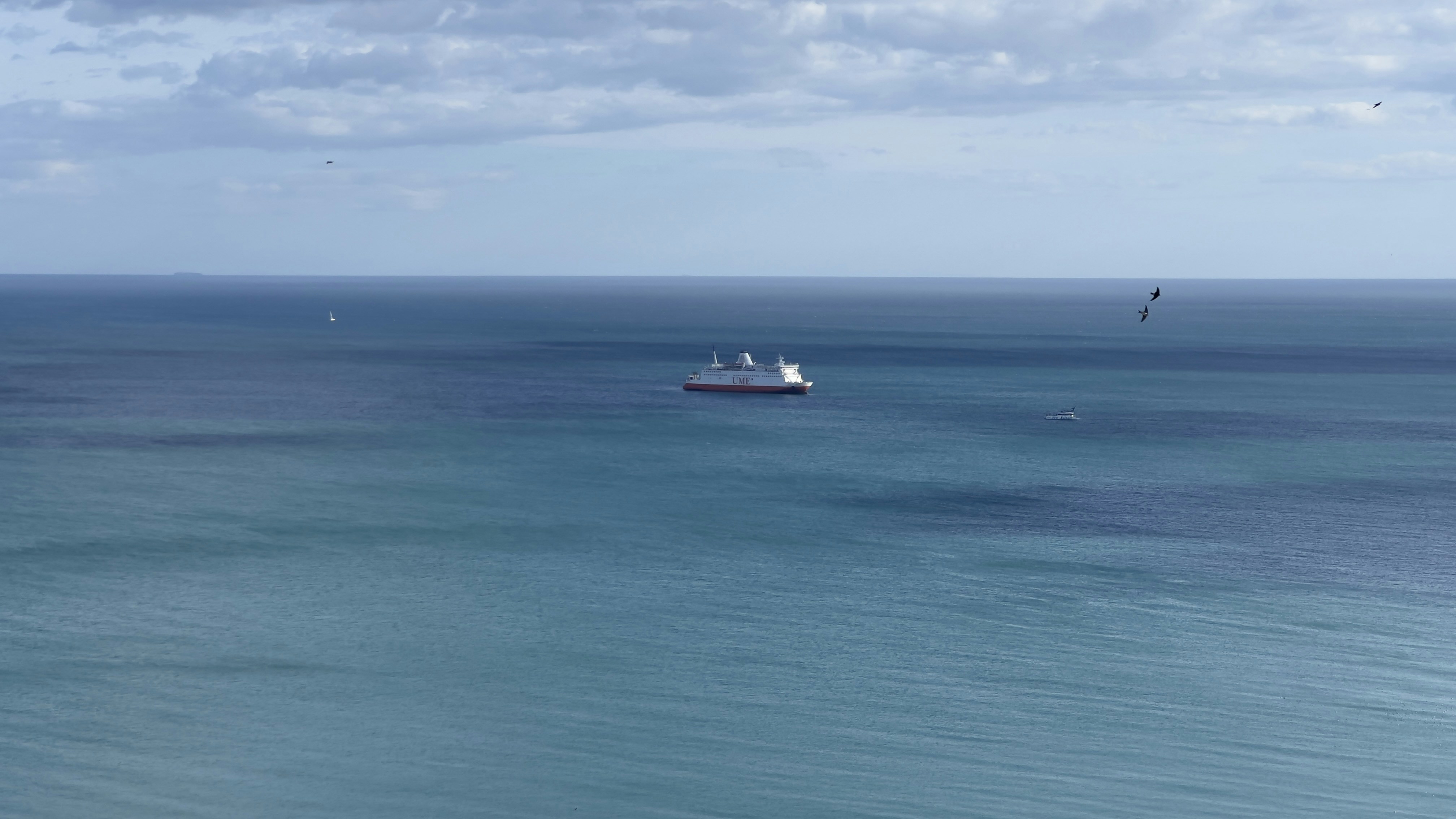 Photo by sandyonmars