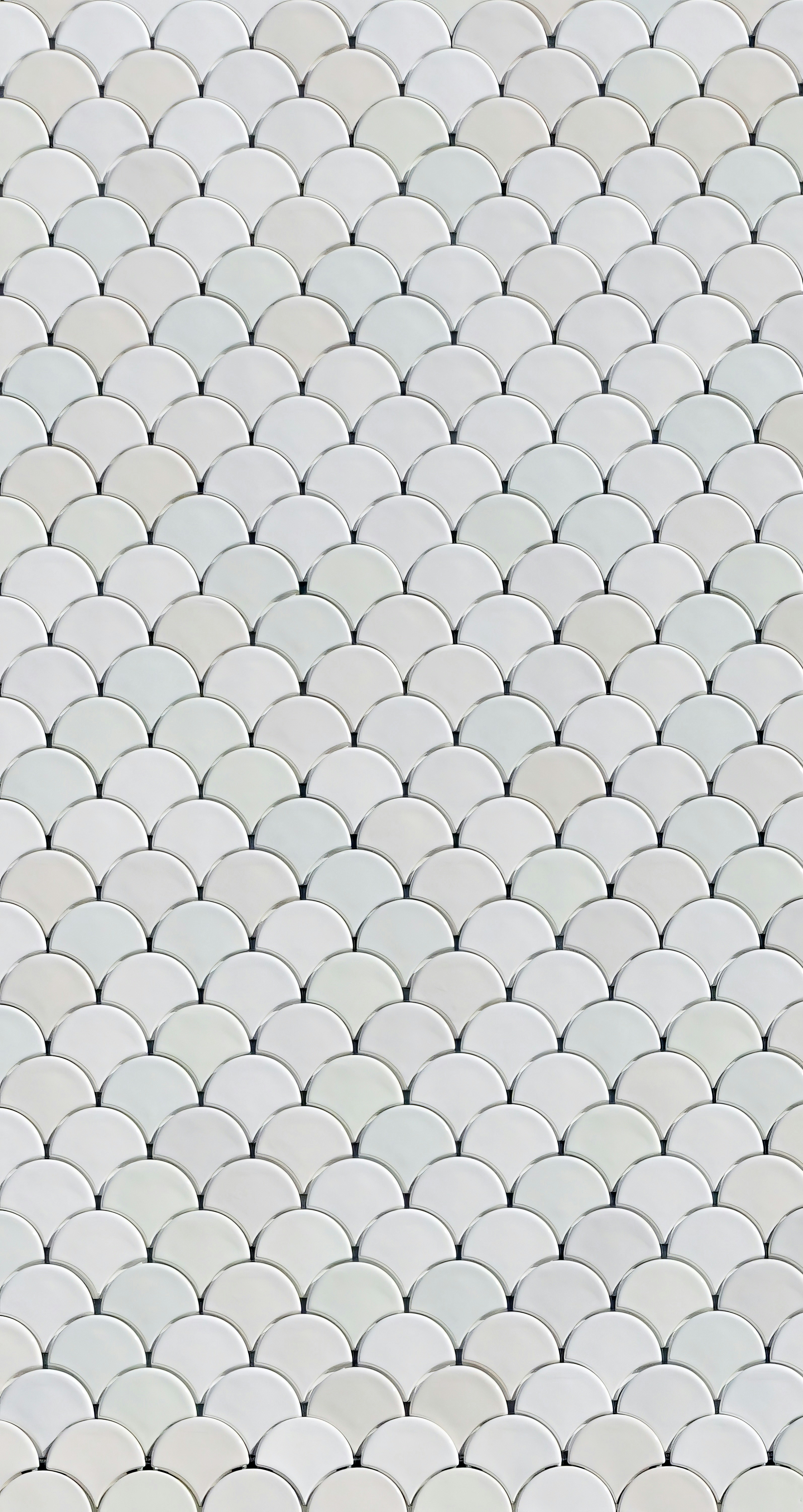 a white background with a wavy pattern