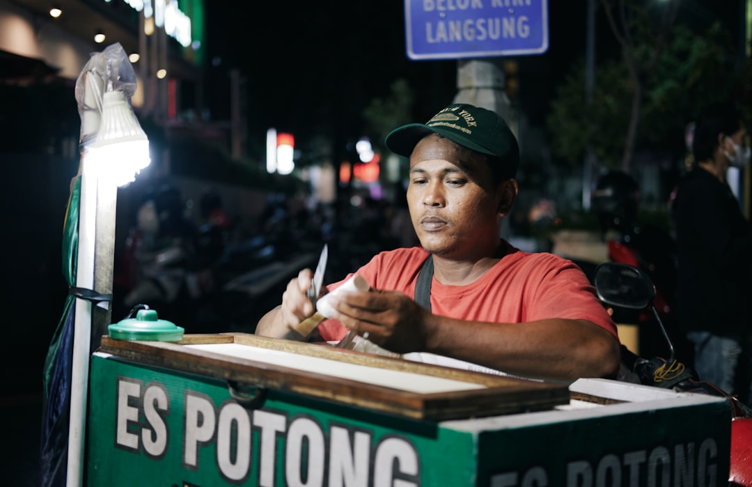 Photography of street food sellers at night