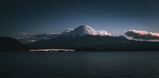 mount fuji lake: tokyo to mount fuji