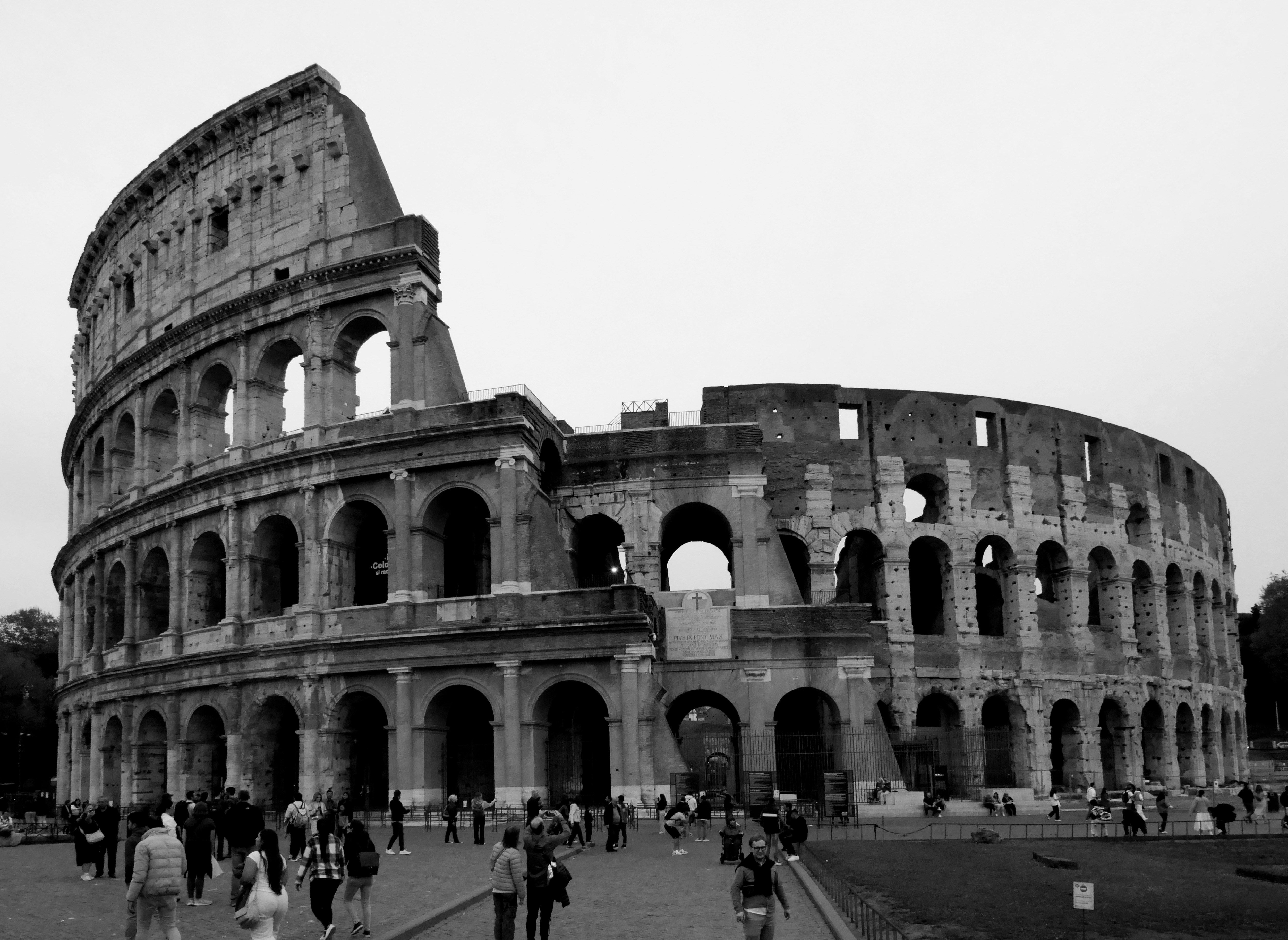 a black and white photo of the colossion in rome