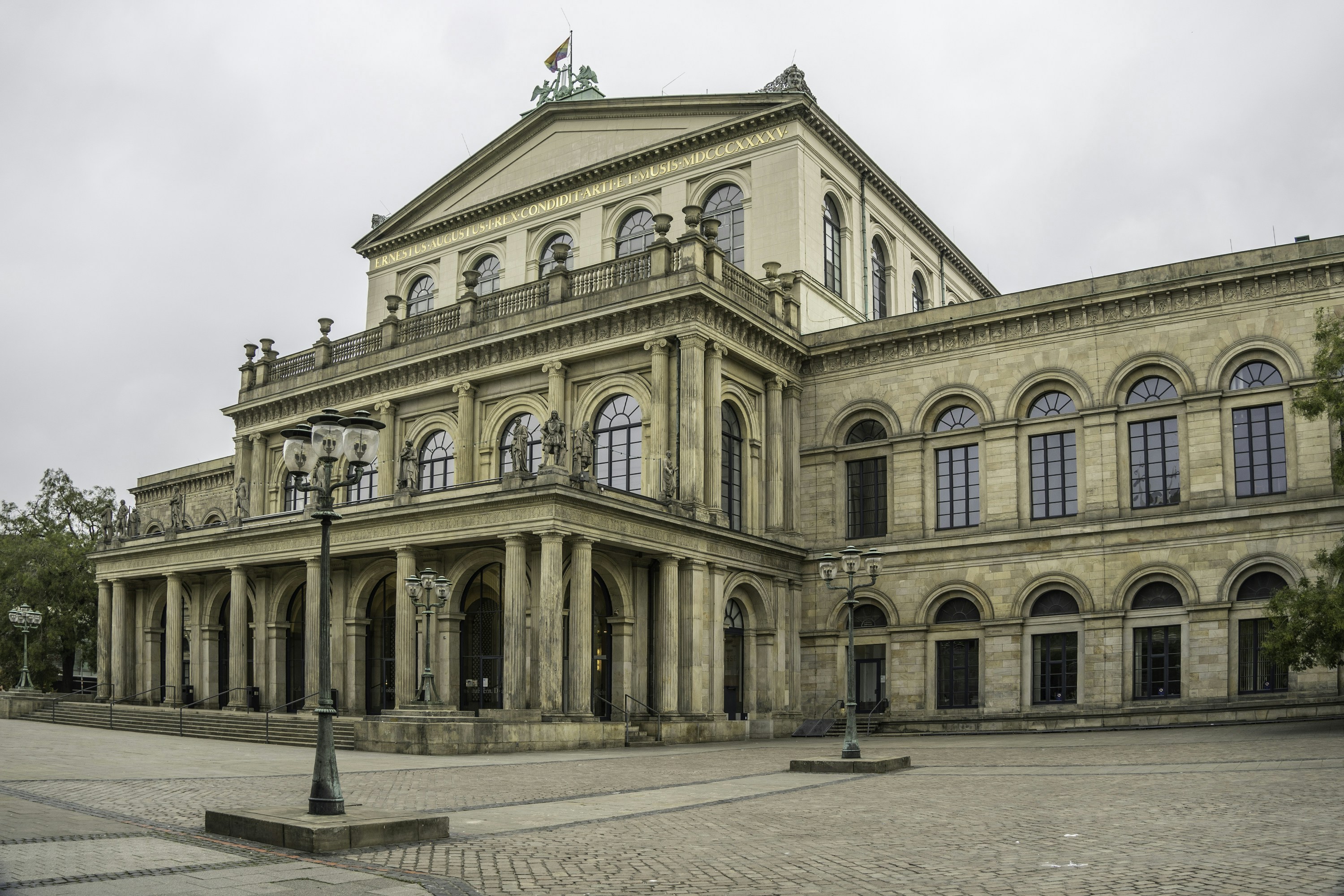 Assister à une représentation à l'Opéra Staatsoper Hannover. Allemagne.