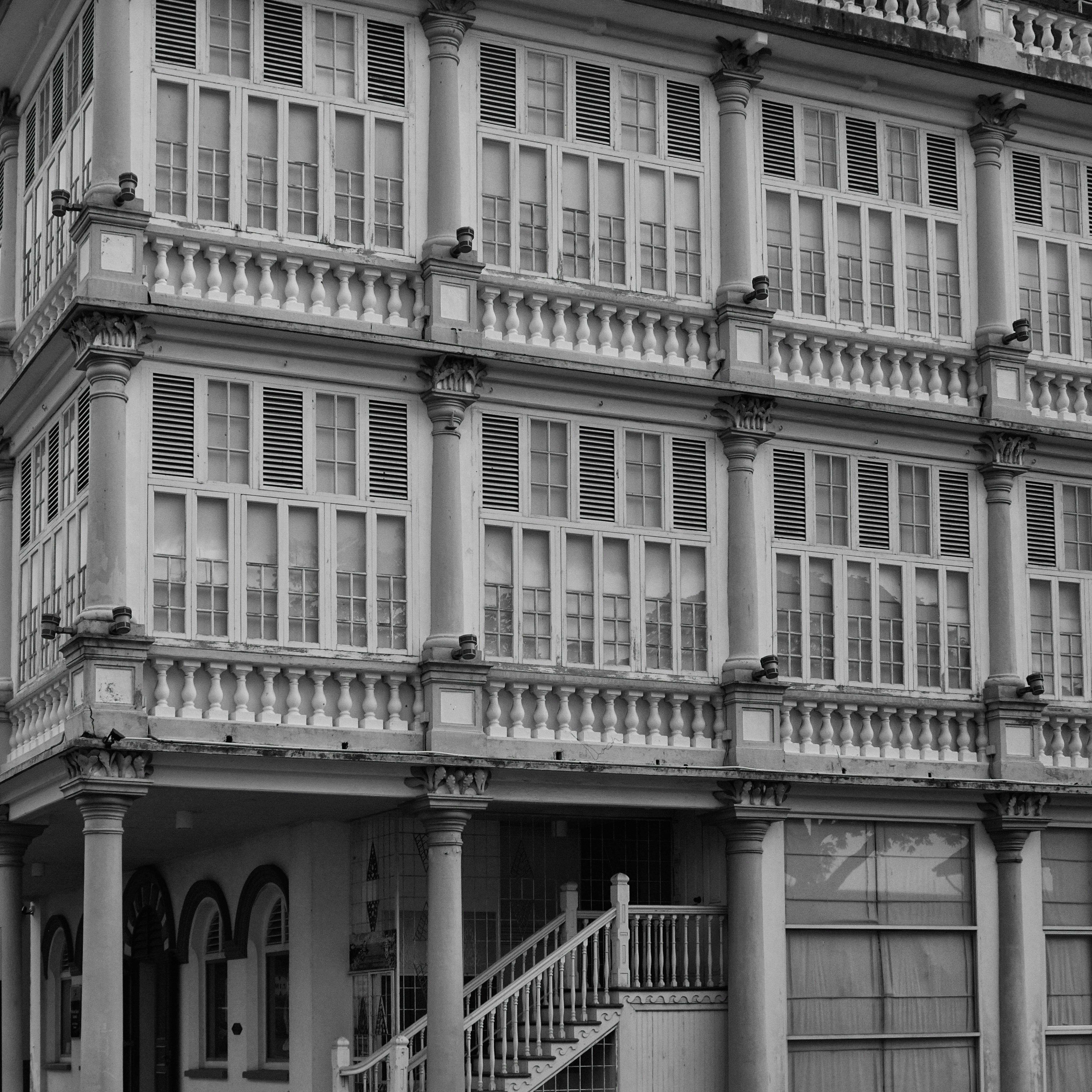 Photo by jonathankslim