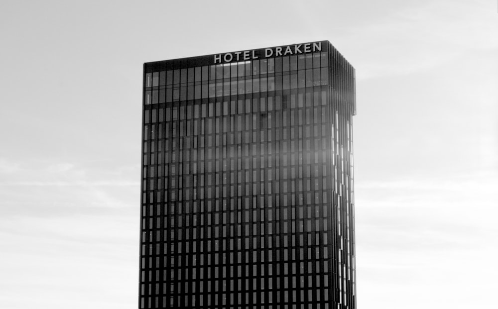 a black and white photo of a tall building