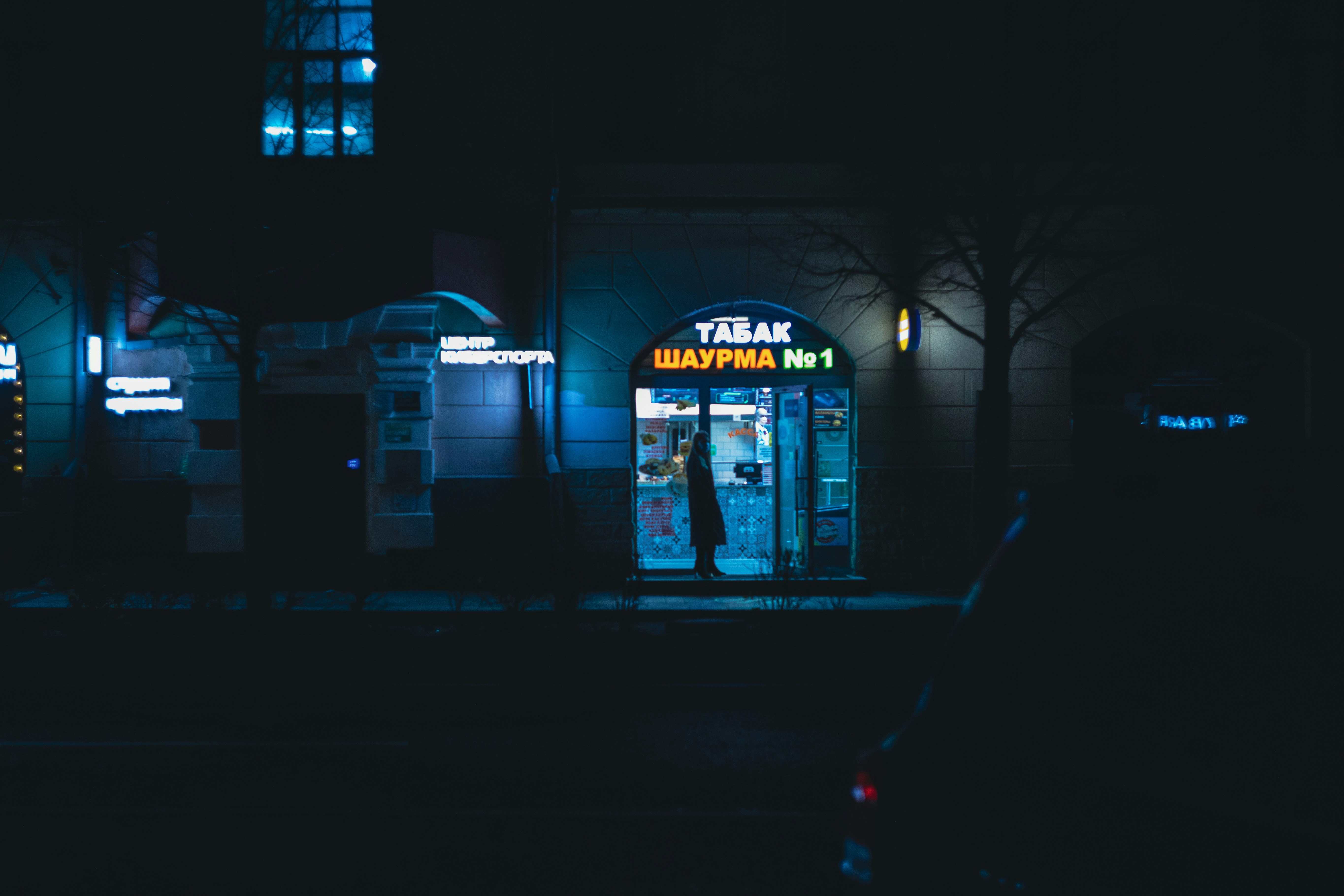 photo-1713557226772-e48a1e68fd3e?ixid=M3wxMjA3fDB8MXxzZWFyY2h8MjB8fCVEOSU4NSVEOCVBQSVEOCVBQyVEOCVCMSUyMCVEOSU4NSVEOCVBRSVEOCVBNyVEOCVCMiVEOSU4NiUyMCVEOCVBNyVEOSU4NCVEOCVCOSVEOSU4NiVEOCVBNyVEOSU4QSVEOCVBOXxlbnwwfHx8fDE3NTM0MTc3NjB8MA\u0026ixlib=rb-4.1.0