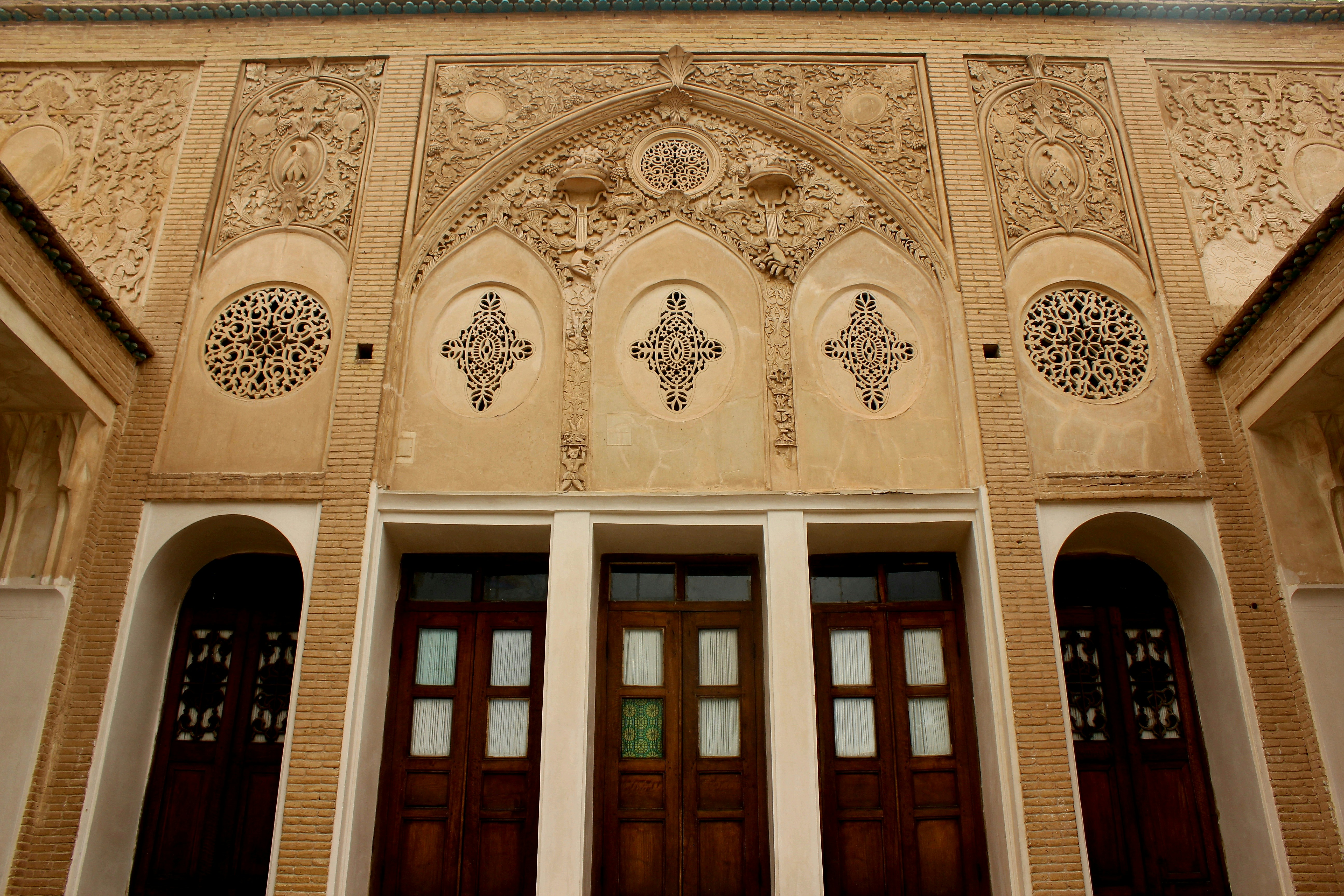 Photo by manavimoghadam