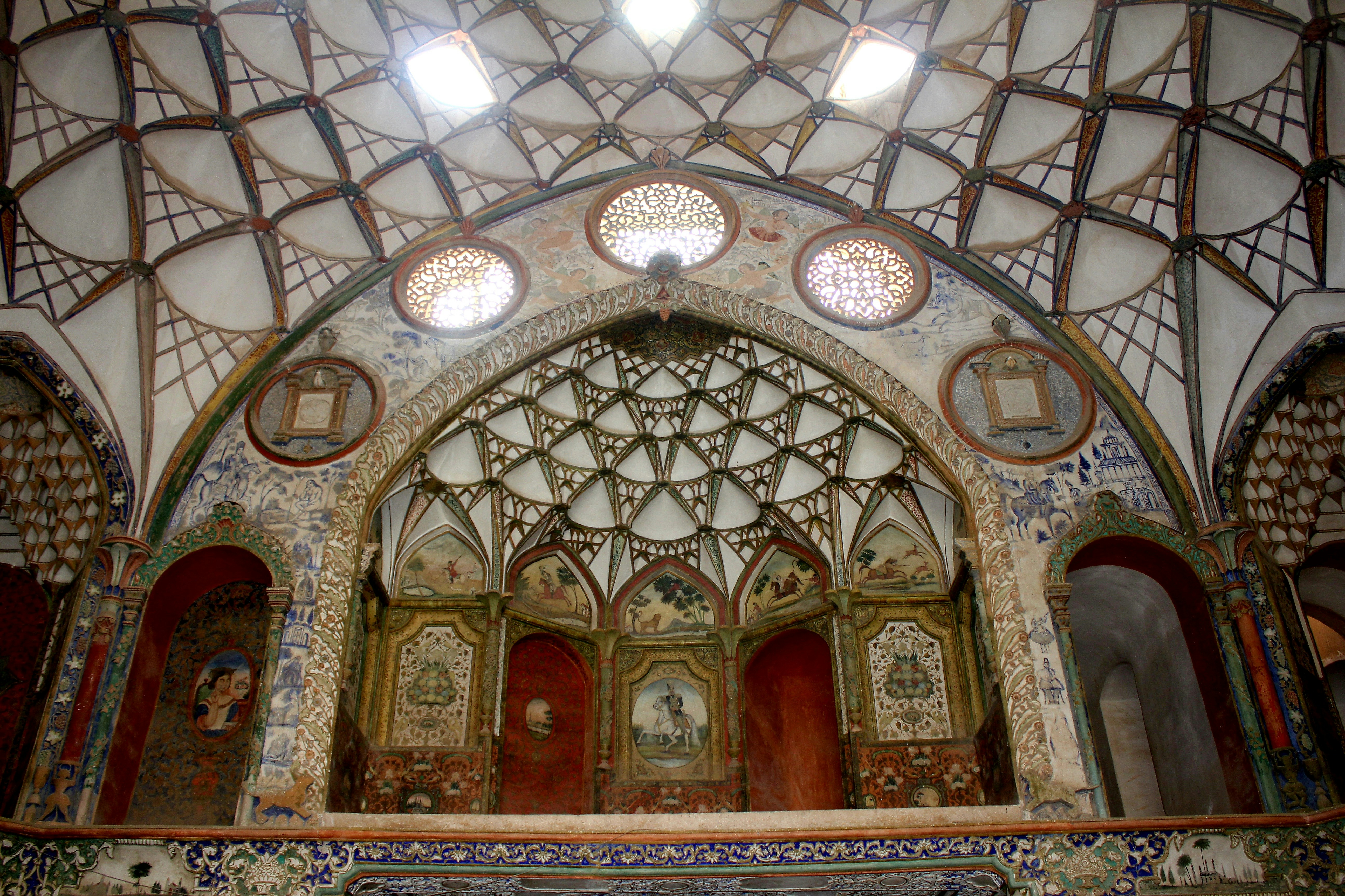 Photo by manavimoghadam