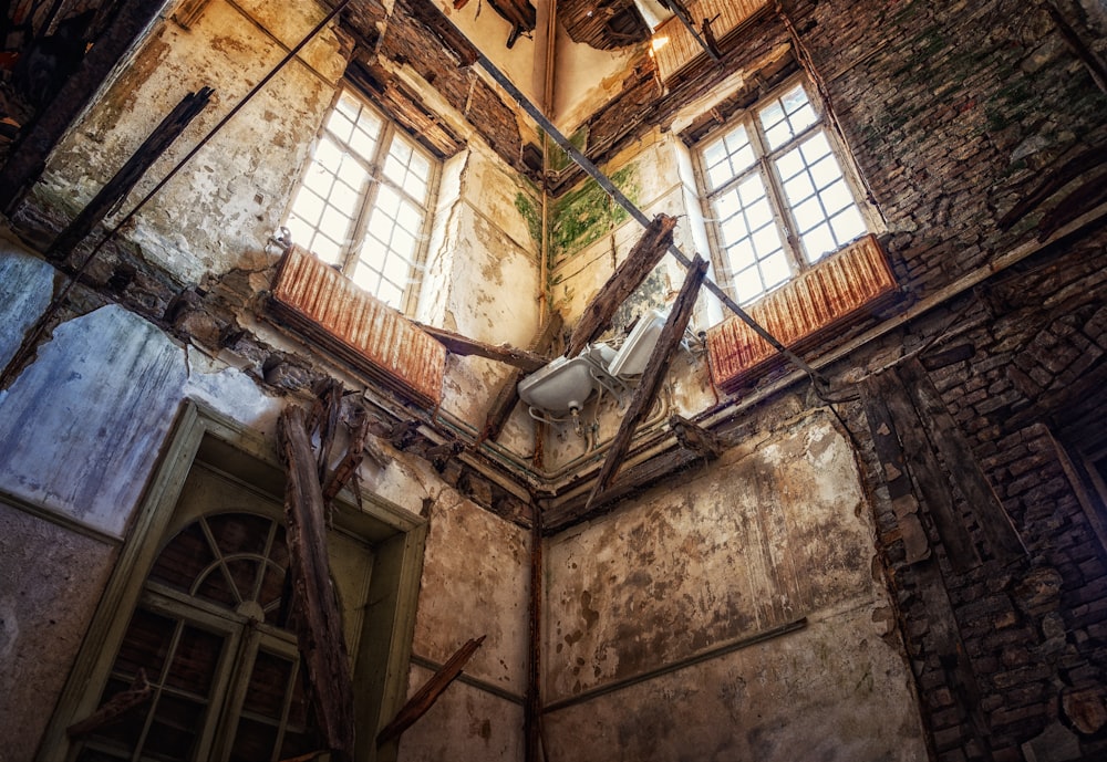 a very old building with a bunch of windows