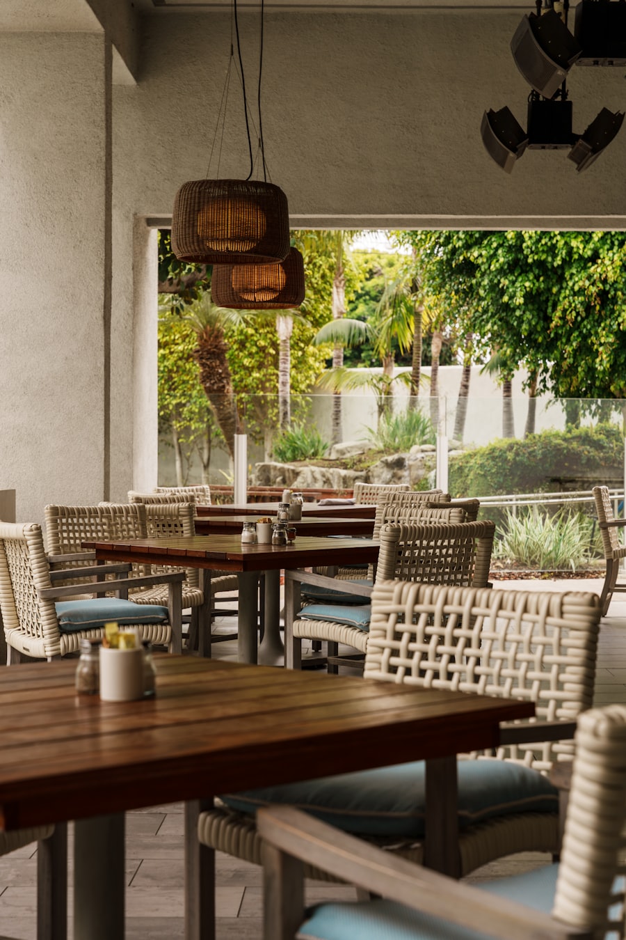 Tropical outdoor restaurant with fresh local food and drinks